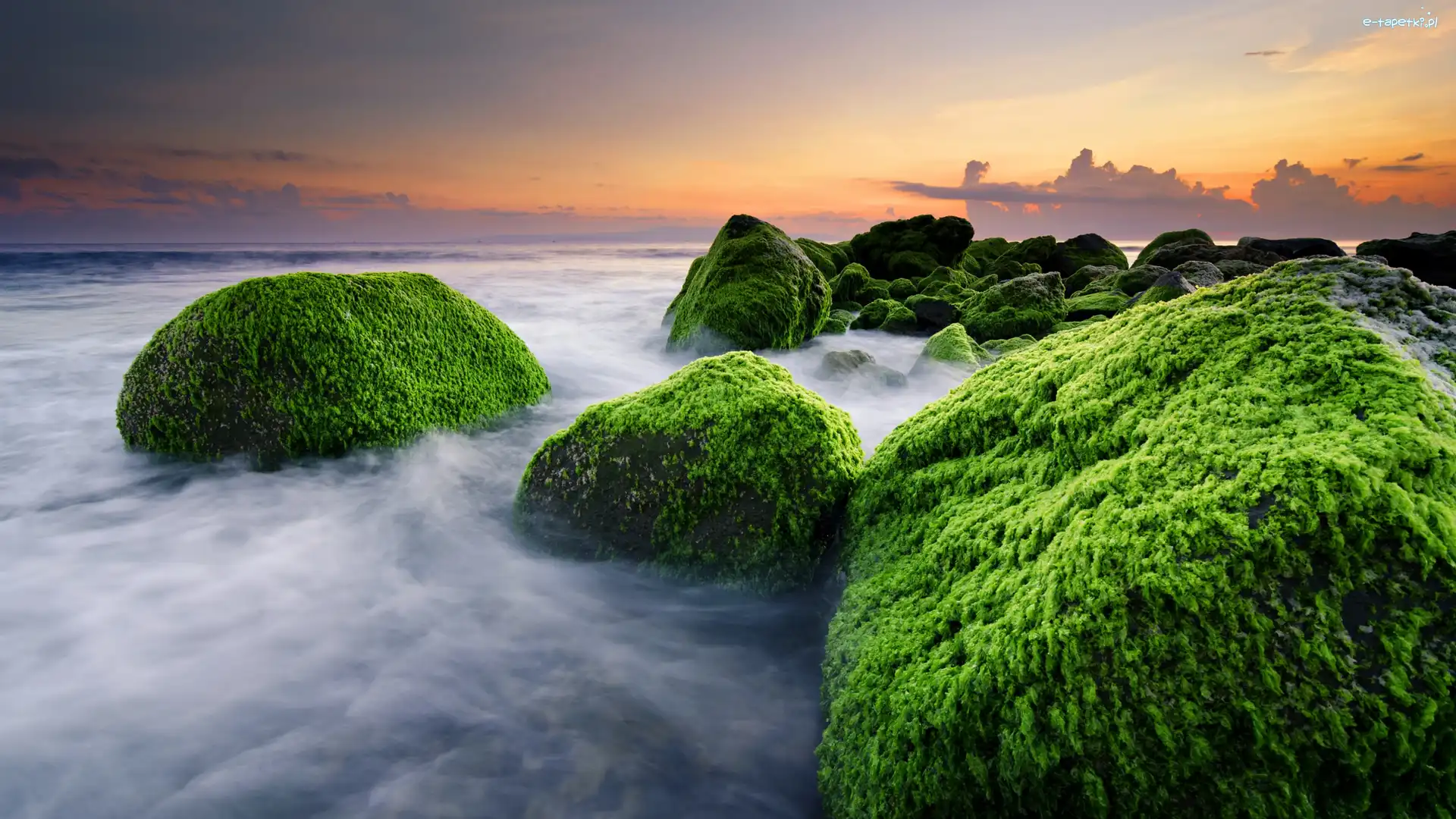 Wschód Słońca, Masceti Beach, Morze, Bali, Indonezja, Kamienie, Omszałe
