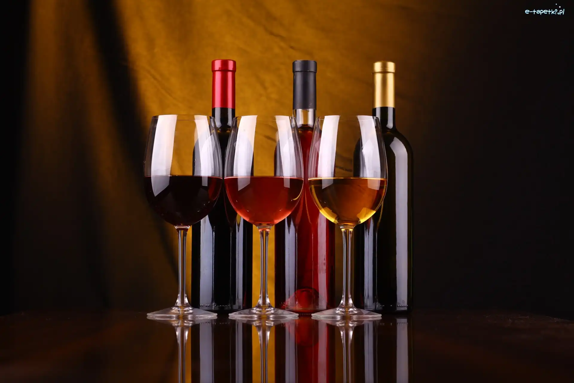 Kieliszki, Butelki, Wino