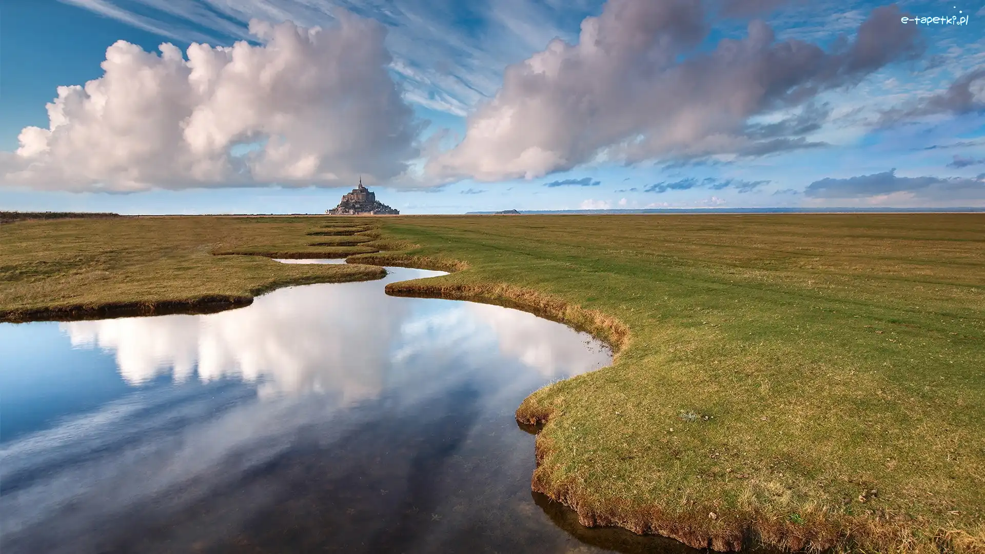 Woda, Opactwo św Michała Archanioła, Chmury, Łąka, Mont Saint Michel, Francja