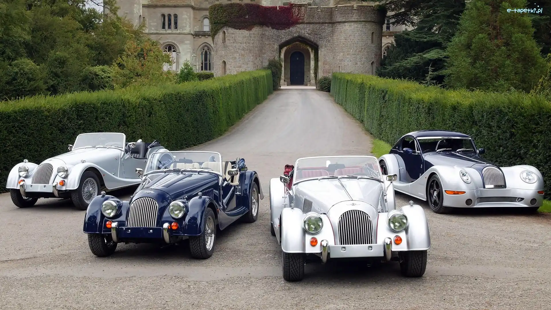 Morgan Roadster, Samochody, Cztery