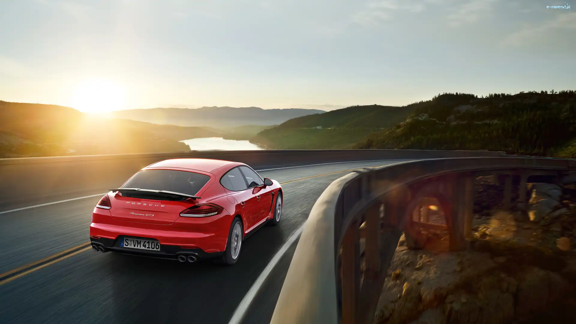2014, Porsche Panamera GTS, Czerwone