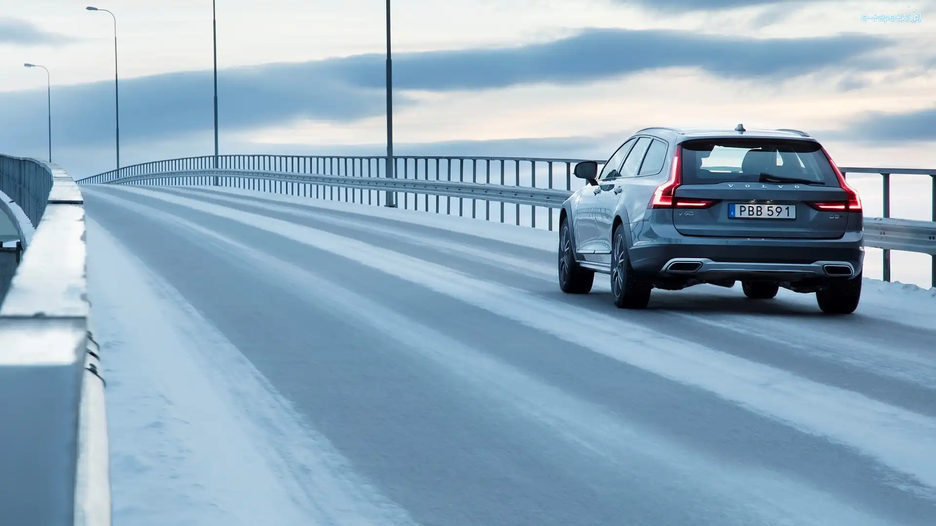 2017, Barierka, Most, Volvo V90 Cross Country