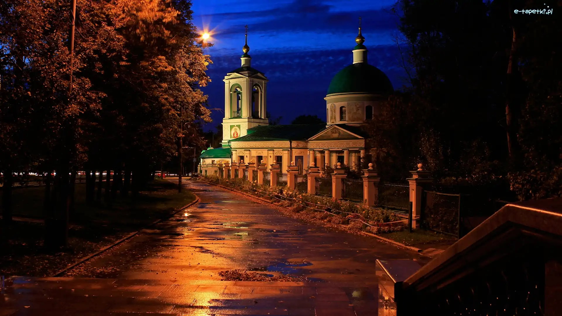 Moskwa, Cerkiew Trójcy Świętej, Wzgórza Worobiowe, Rosja