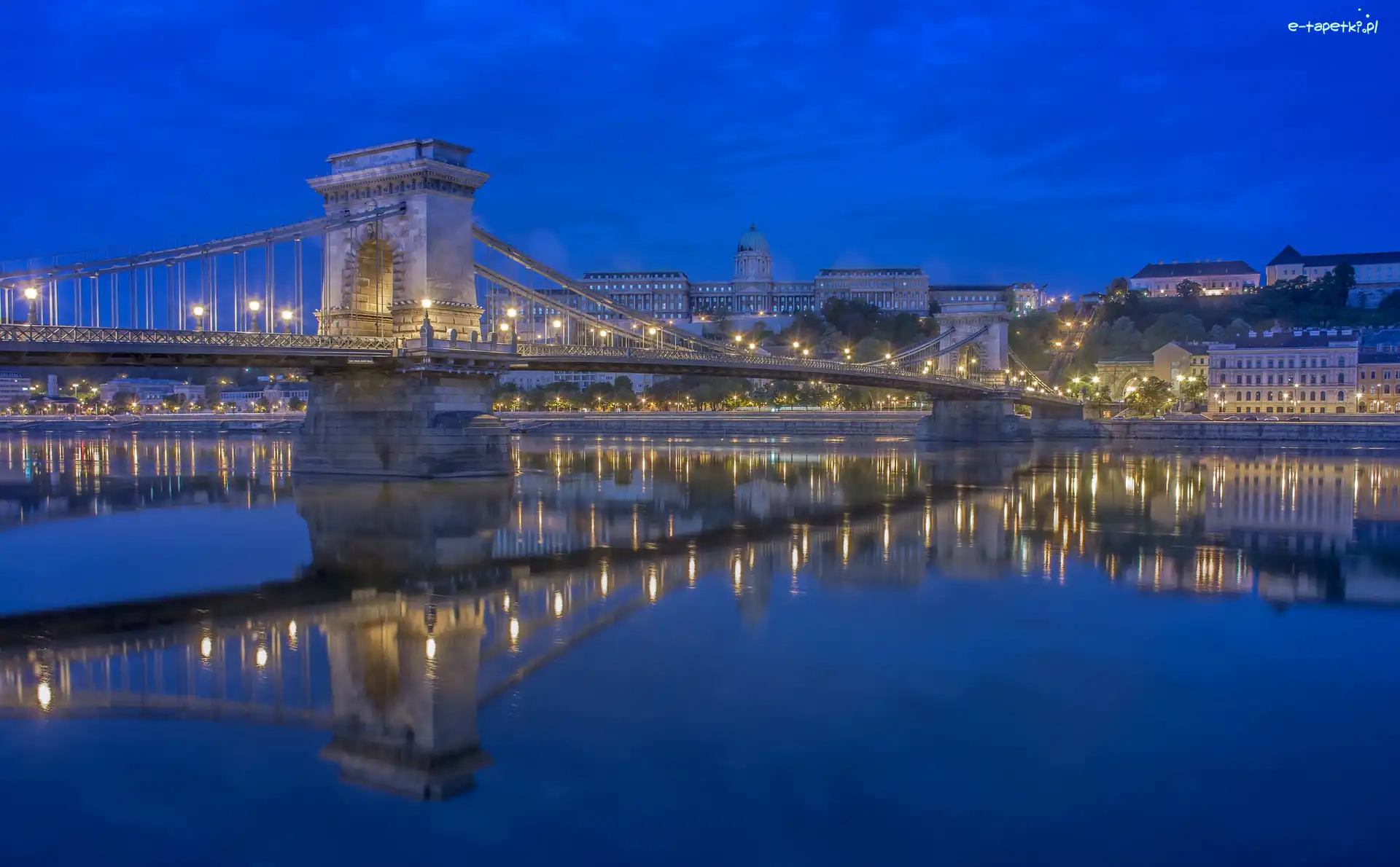 Zamek Królewski, Noc, Most Łańcuchowy, Rzeka Dunaj, Budapeszt, Węgry