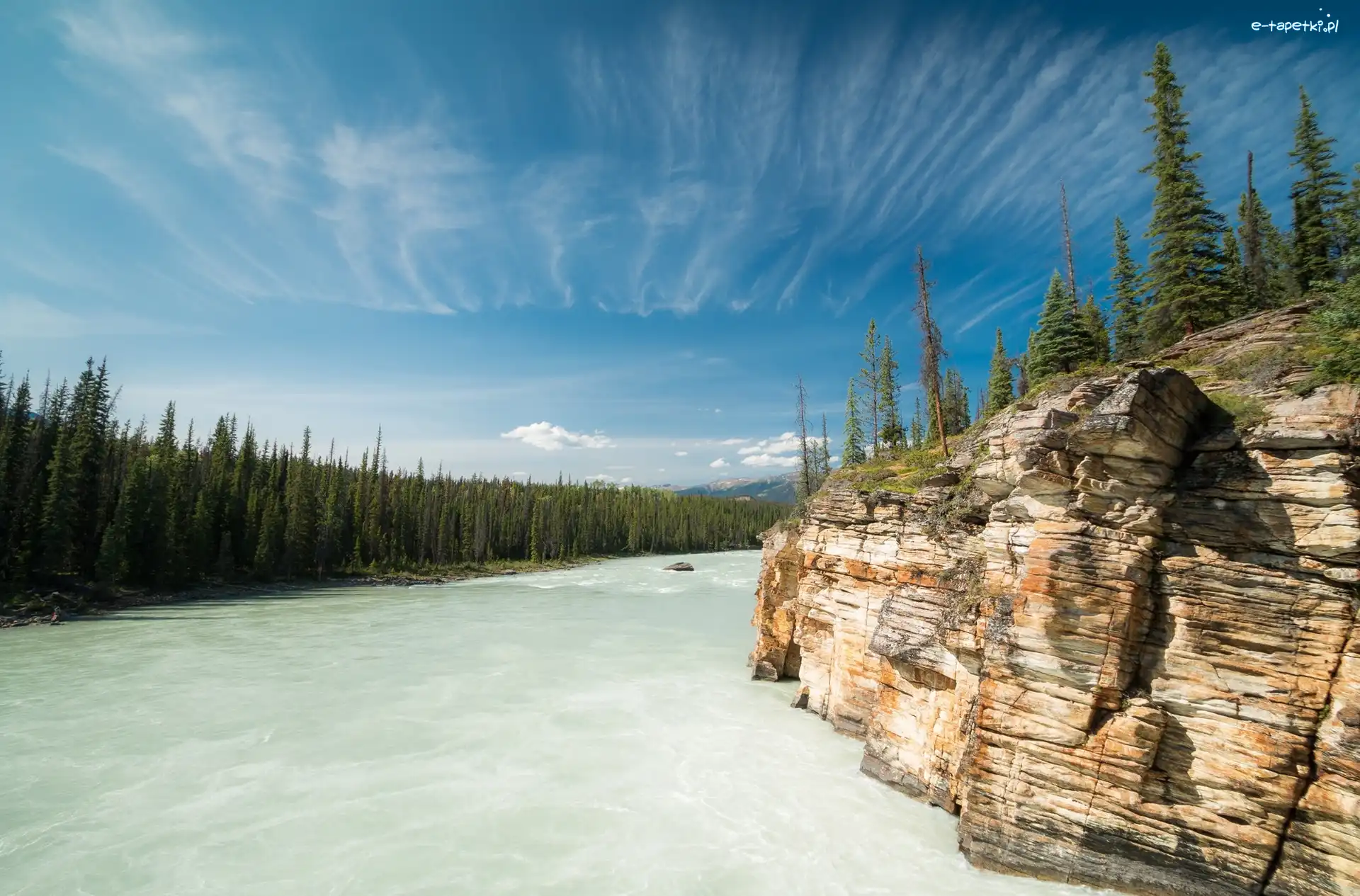 Drzewa, Park Narodowy Jasper, Rzeka Athabaska, Skały, Prowincja Alberta, Kanada