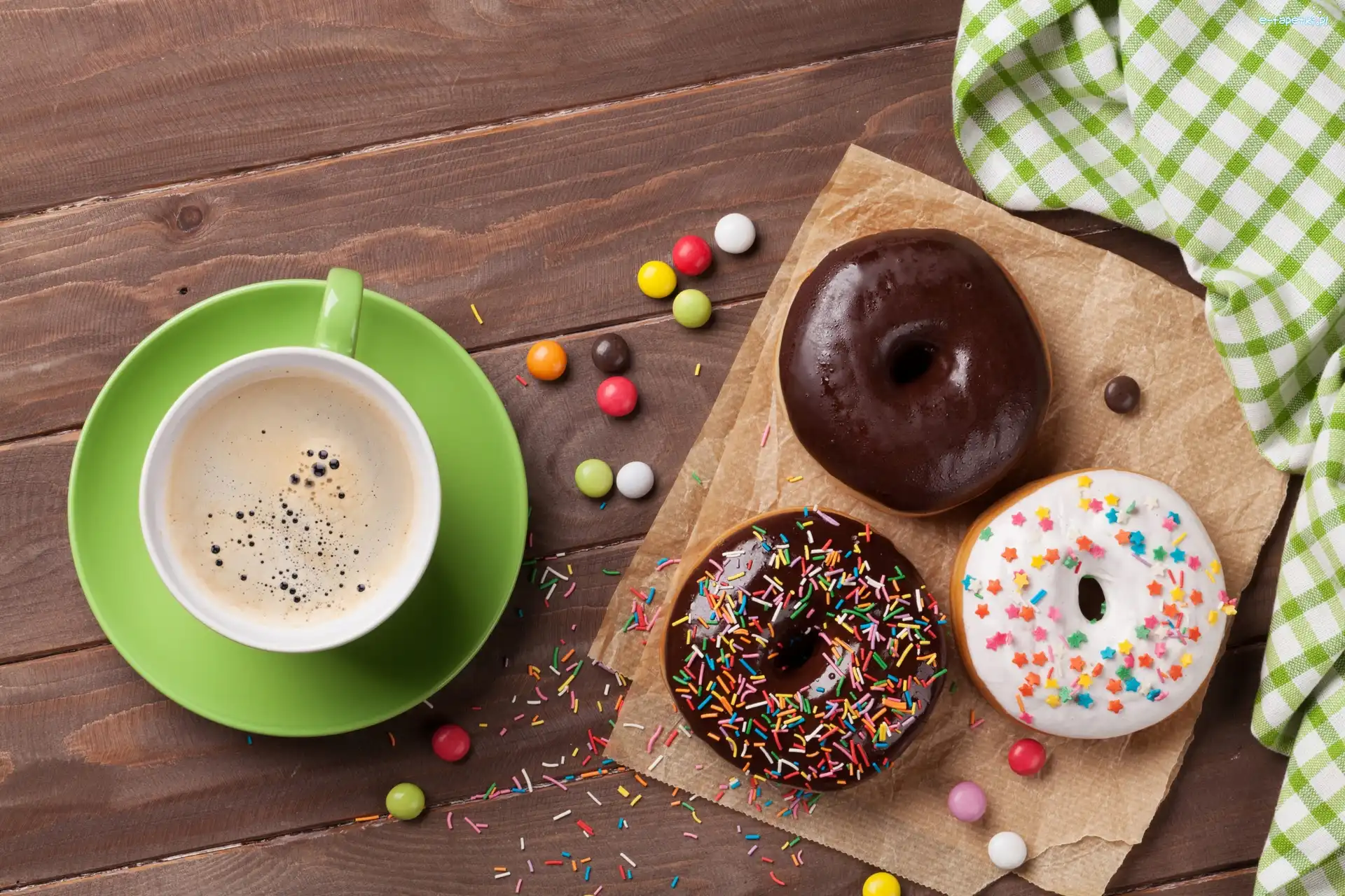 Kawa, Donuty, Pączki