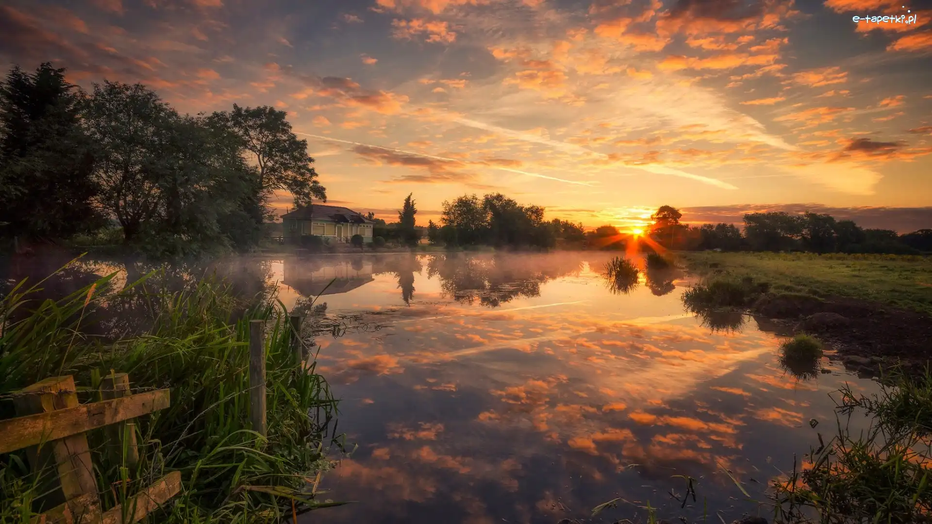 Drzewa, Rzeka, Anglia, Nottinghamshire, River Soar, Dom, Wieś Zouch, Wschód słońca