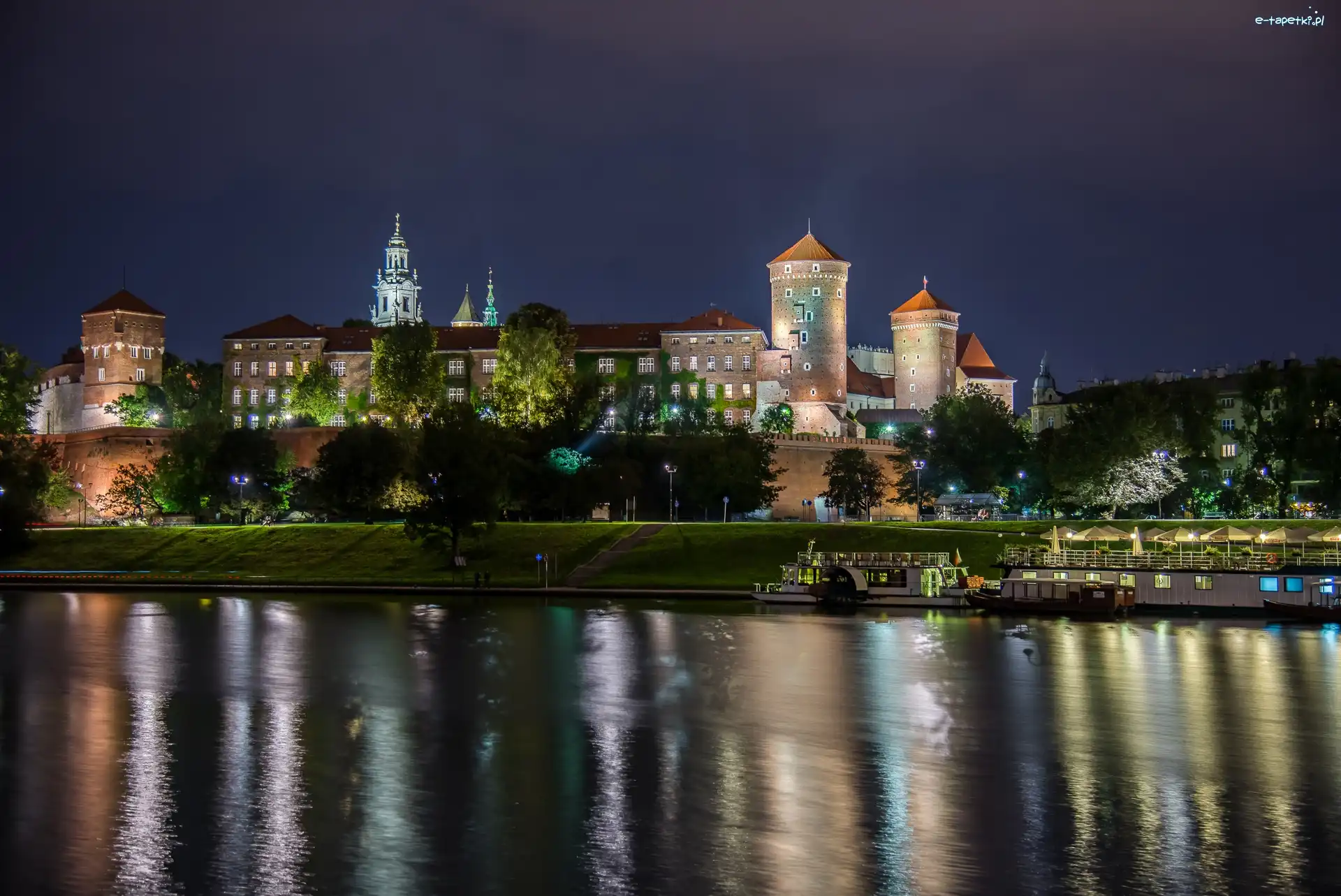 Kraków, Rzeka Wisła, Zamek Królewski na Wawelu, Polska