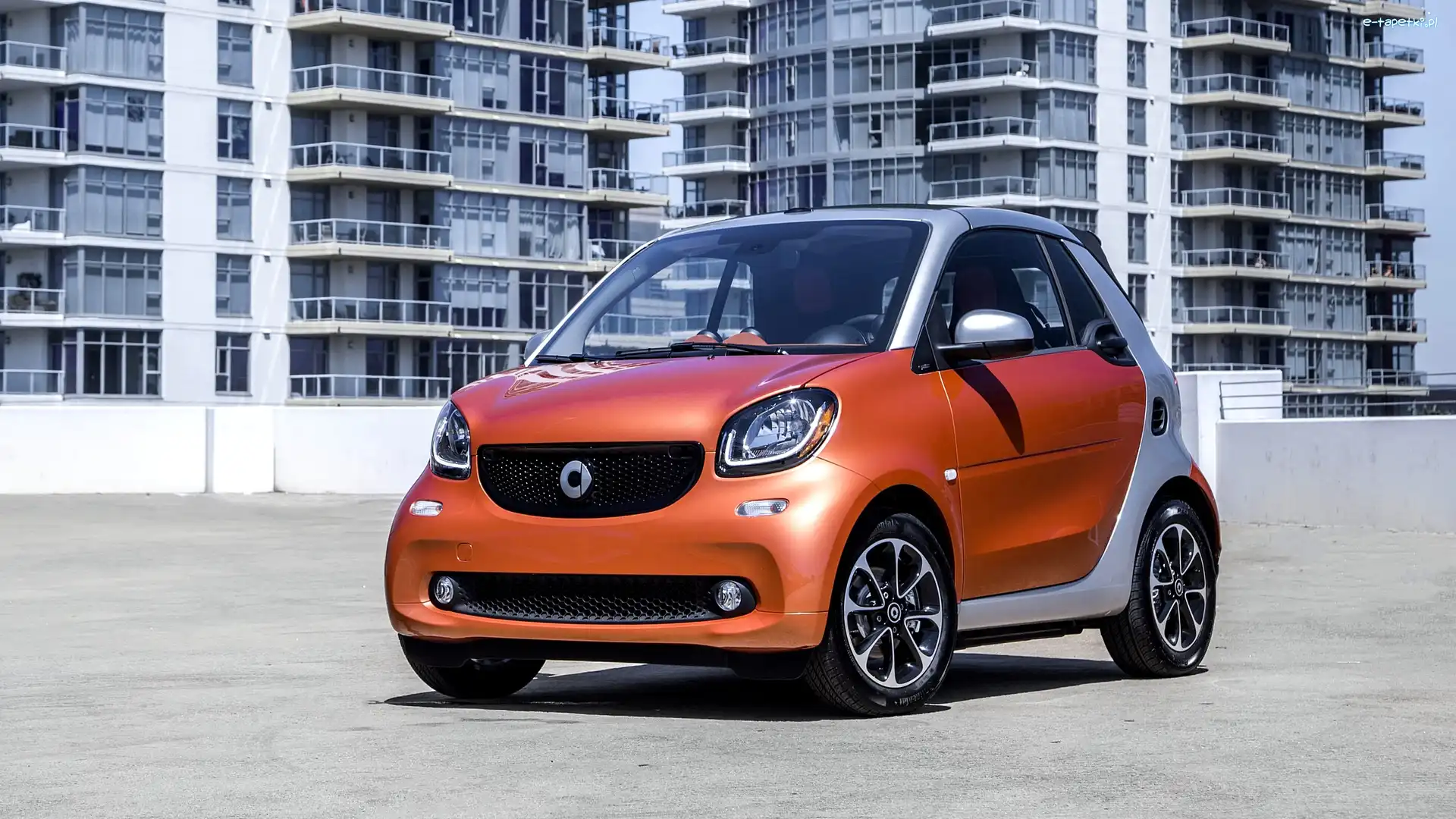 Budynek, 2017, Smart Fortwo Cabrio