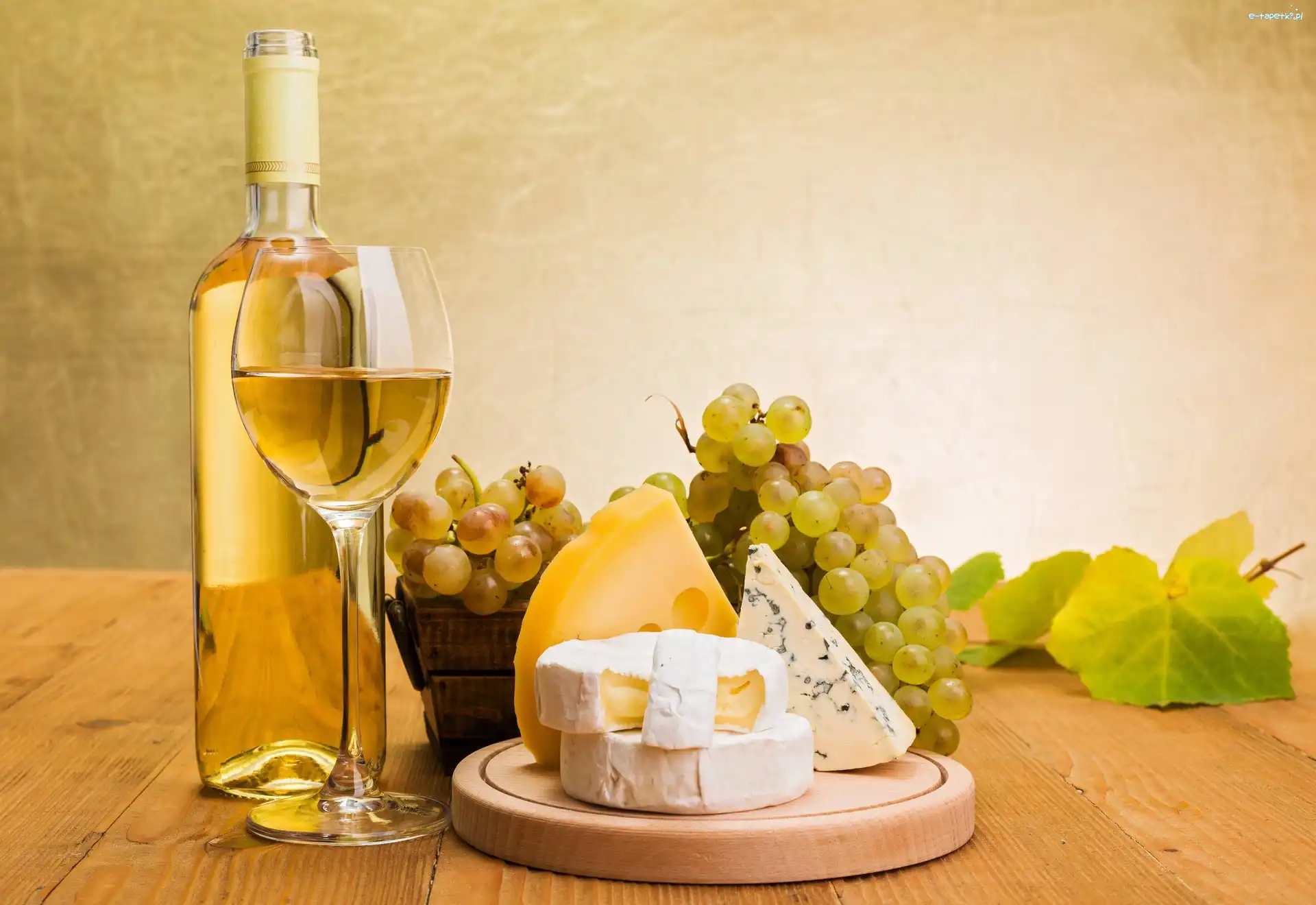 Wino, Sery, Winogrono, Kompozycja