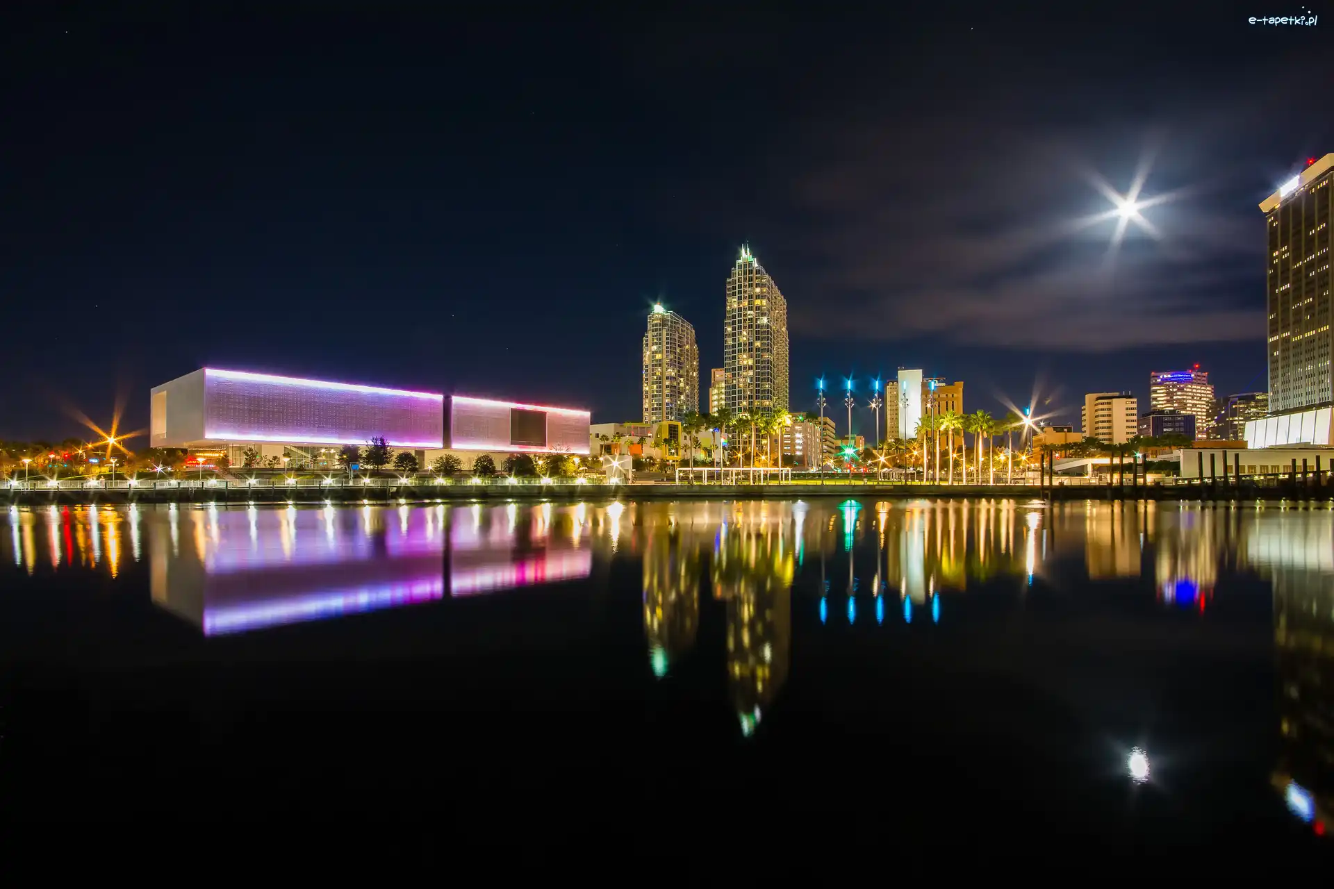 Miasto nocą, Tampa, Park Curtis Hixon Waterfront, Stan Floryda, Stany Zjednoczone, Domy, Rzeka Hillsborough