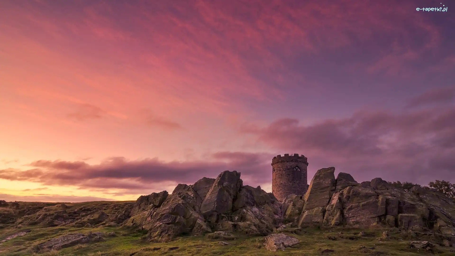 Anglia, Park publiczny Bradgate Park, Hrabstwo Leicestershire, Zachód słońca, Wieża Old John Tower
