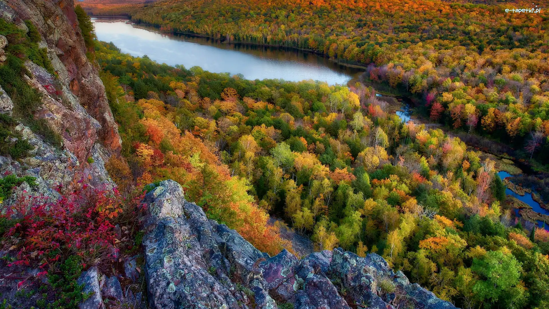 Jezioro Lake of the Clouds, Stan Michigan, Roślinność, Skała, Hrabstwo Ontonagon, Jesień, Lasy, Stany Zjednoczone