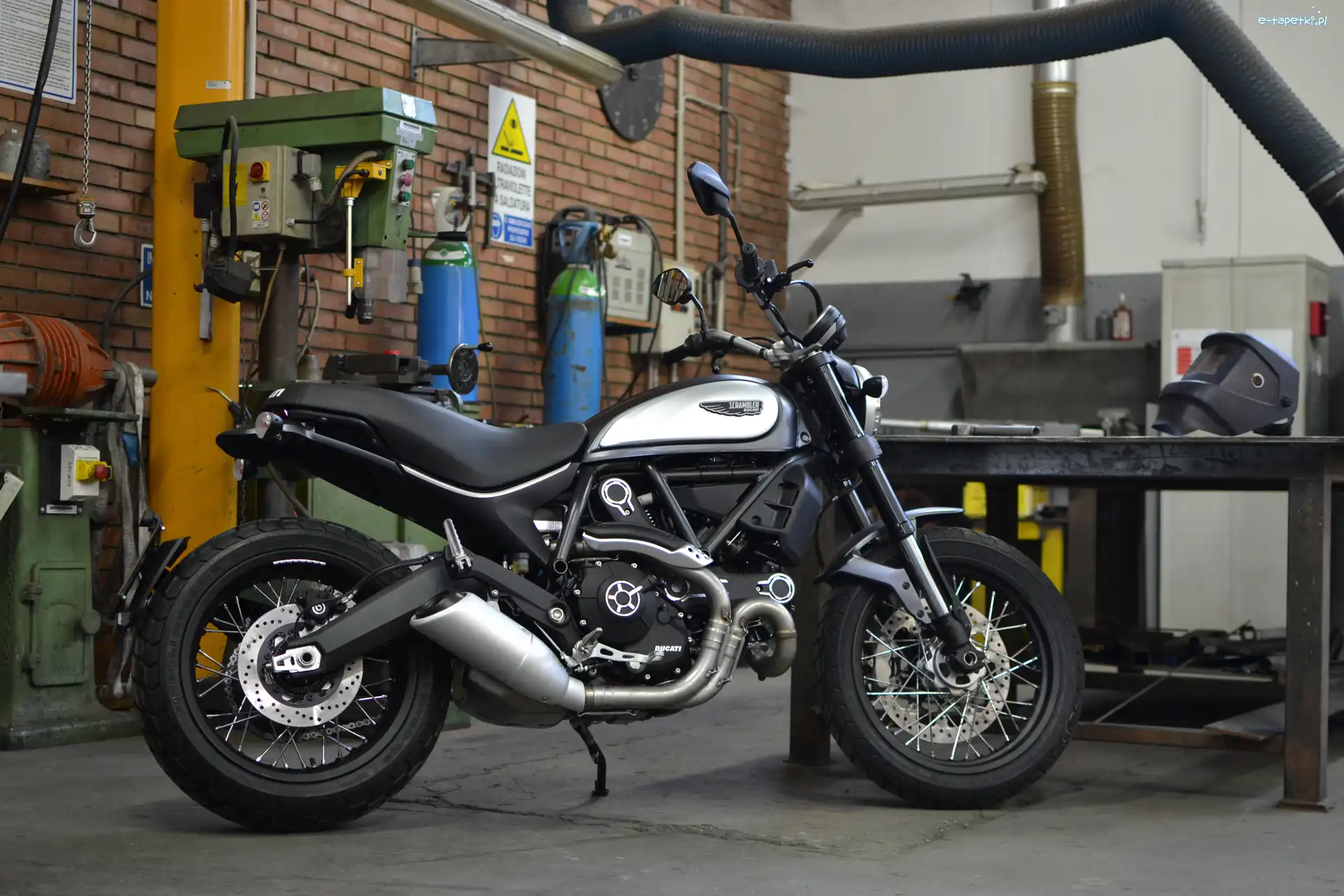 2018, Ducati Scrambler Street Classic, Motocykl
