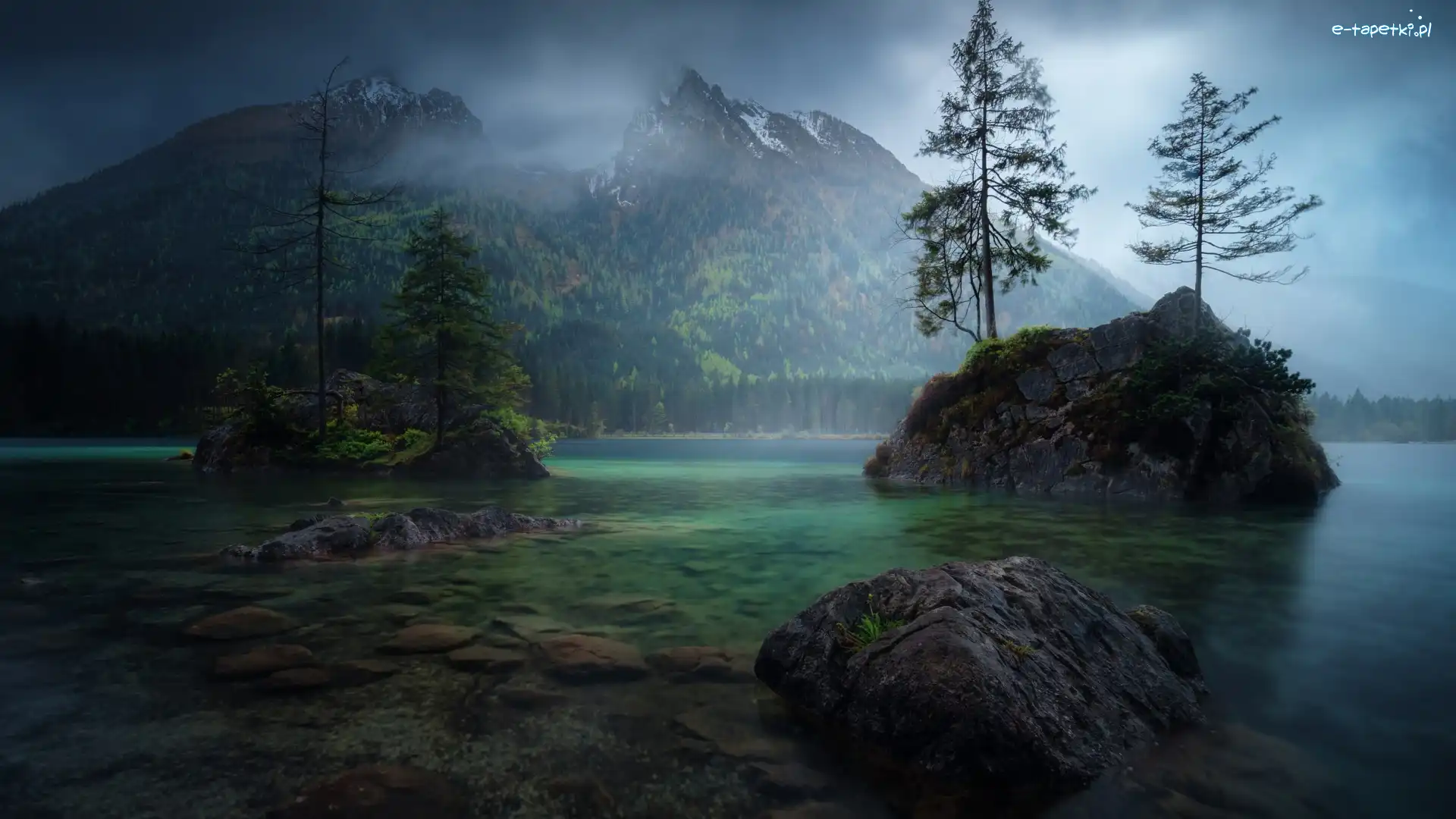 Drzewa, Góry Alpy, Jezioro Hintersee, Skały, Bawaria, Niemcy