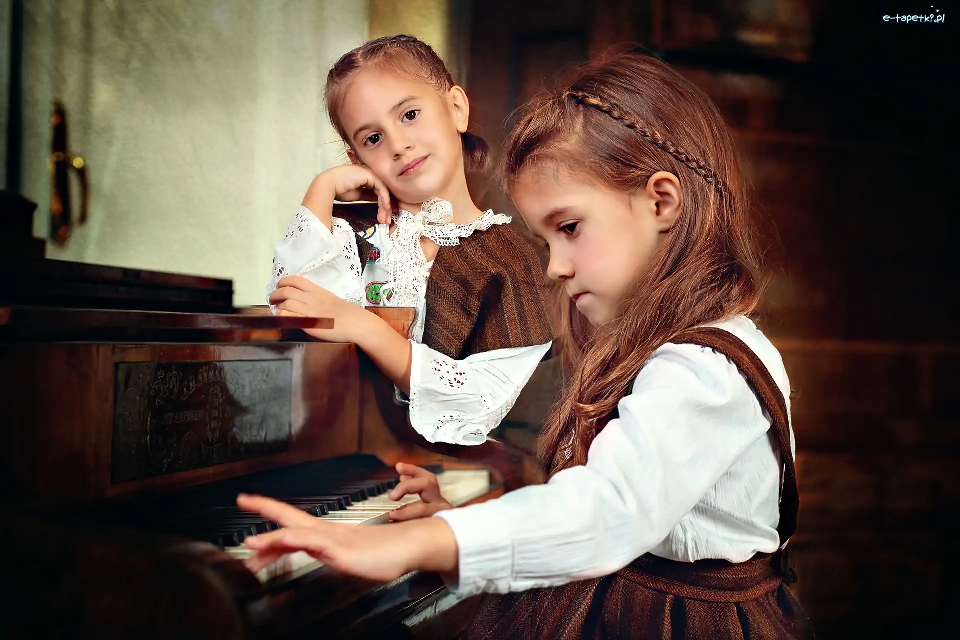 Muzyka, Pianino, Dziewczynki