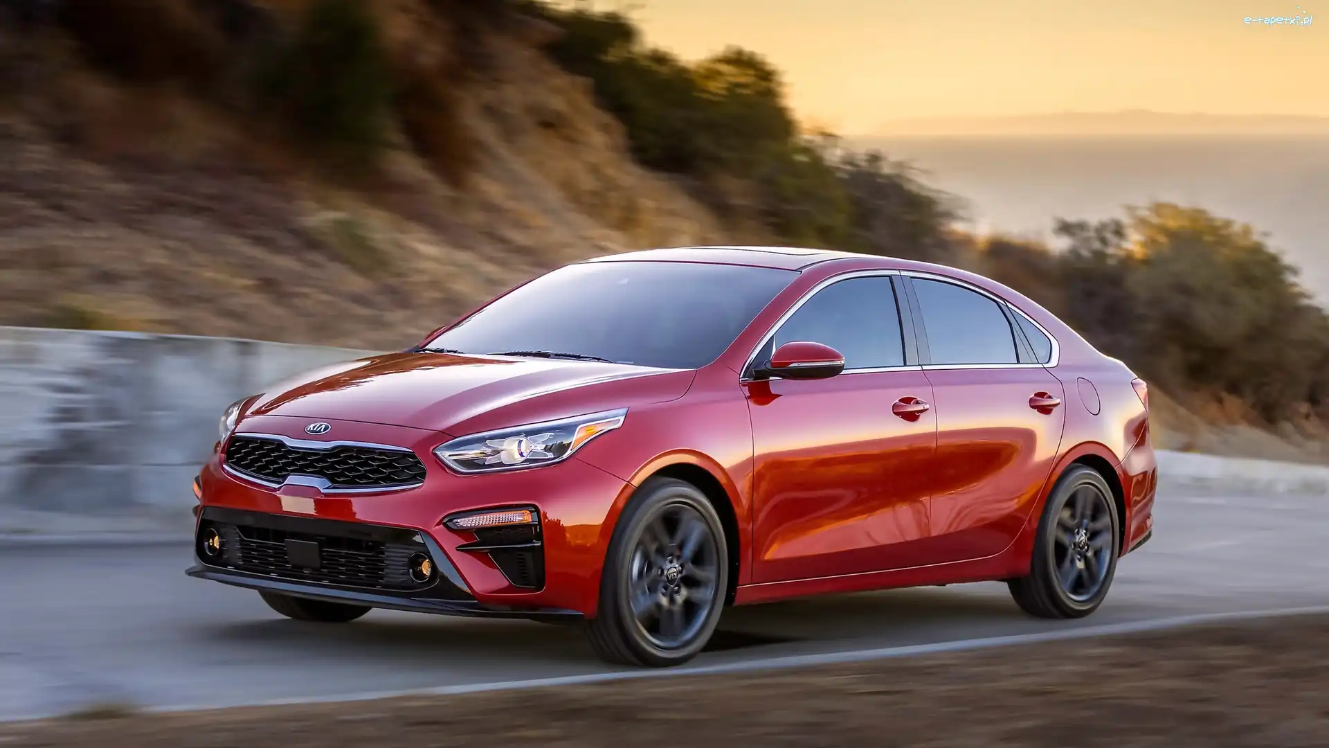 2019, Kia Forte, Czerwona