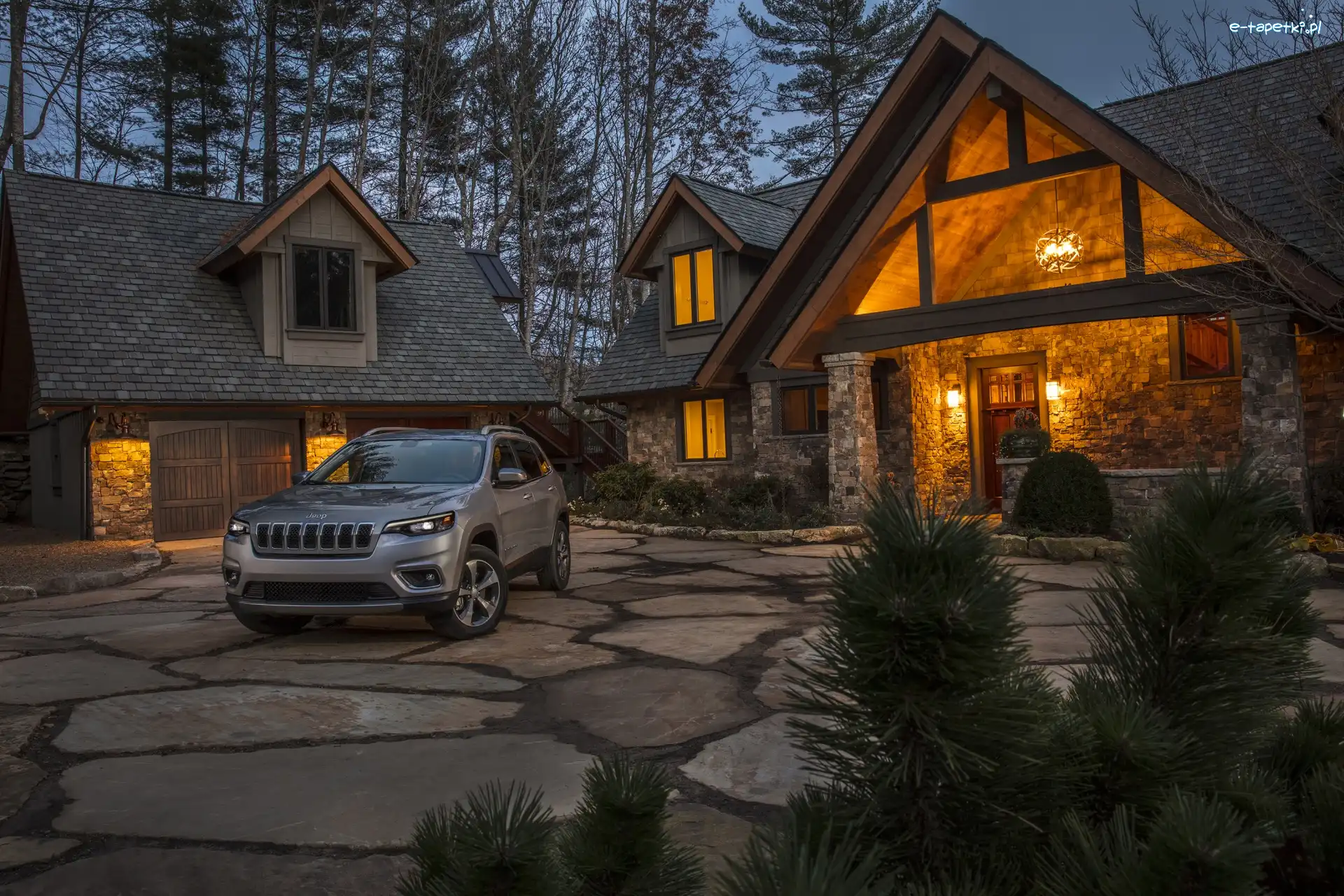 Dom, Jeep Cherokee Limited