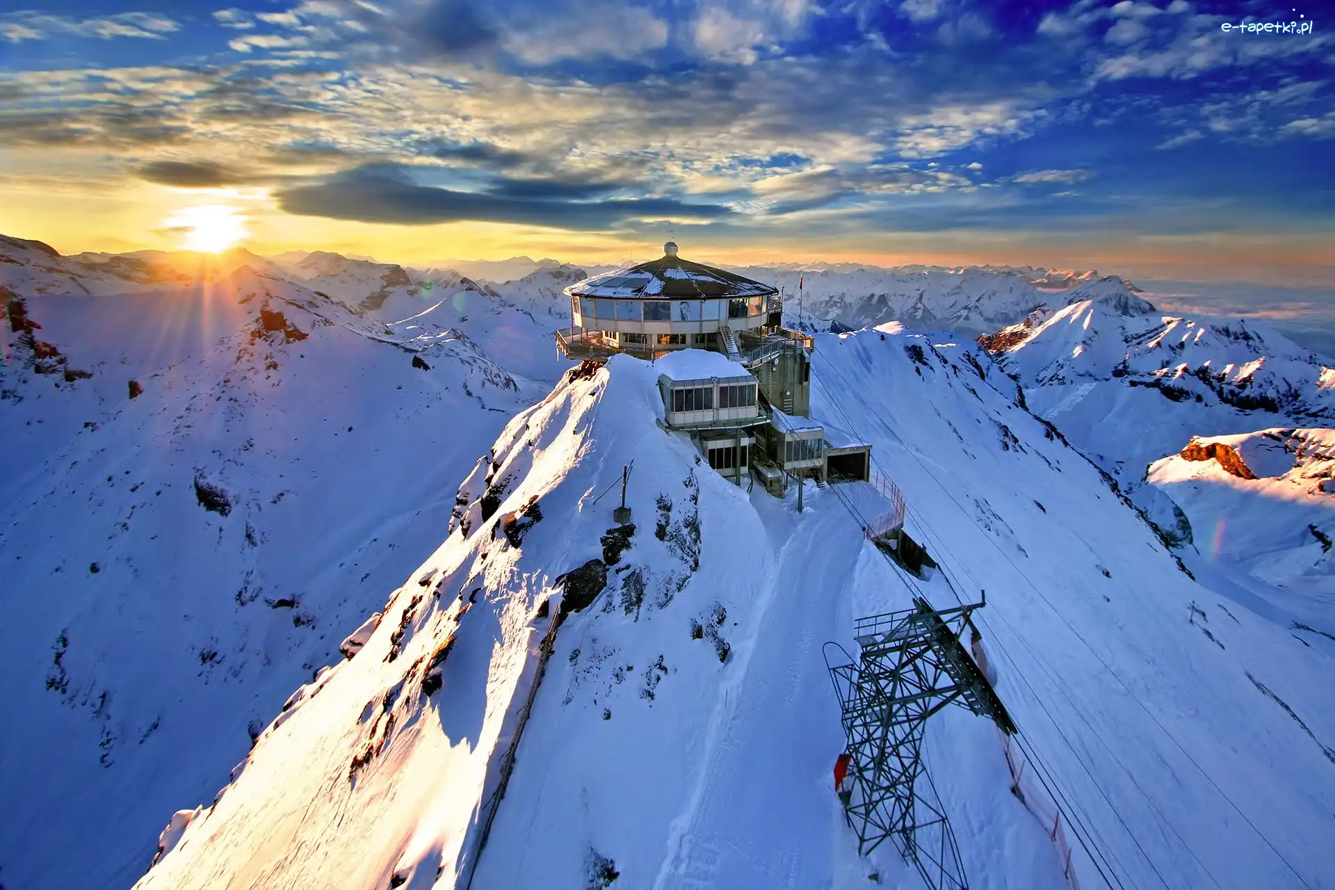 Śnieg, Góry Alpy Zachodnie, Góra Schilthorn, Kanton Berno, Szwajcaria, Zima, Restauracja Piz Gloria