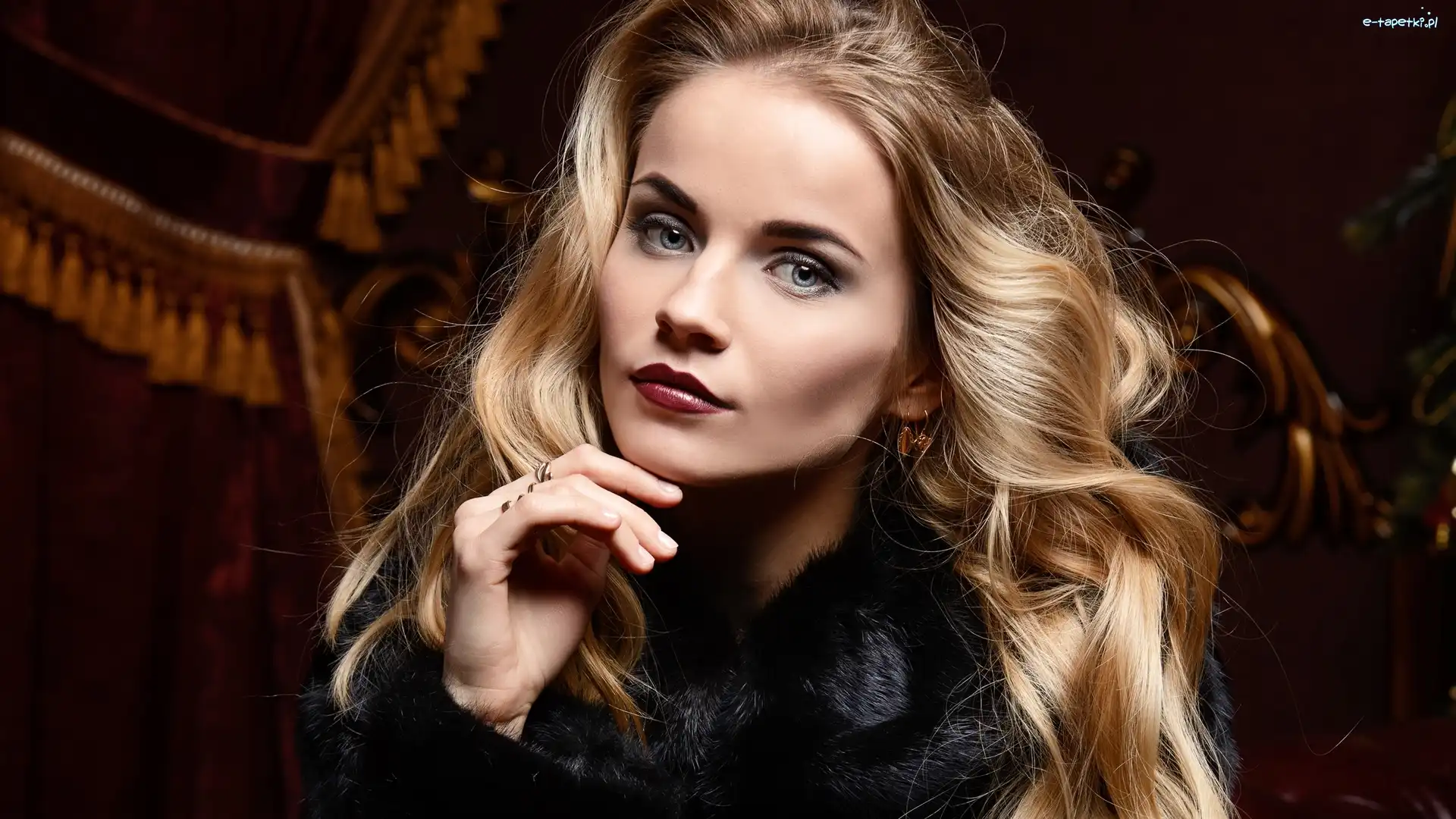 Blondynka, Kobieta, Długowłosa