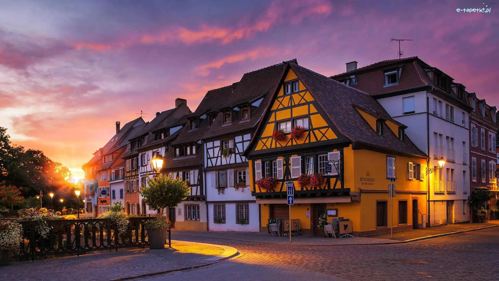 Francja, Ulica, Miasto Colmar, Latarnie, Domy