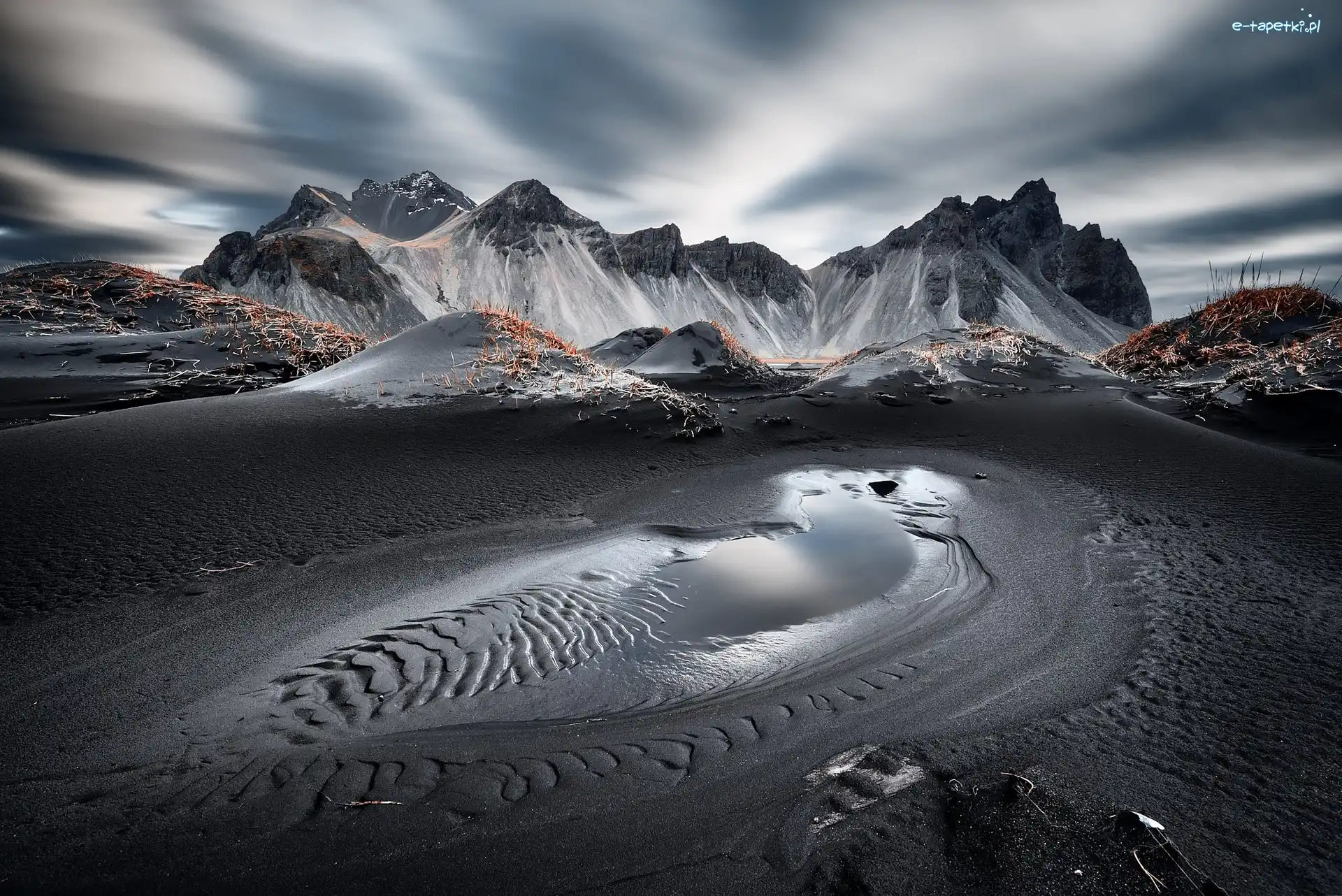 Ciemny, Plaża Stokksnes, Islandia, Piasek, Góry, Góra Vestrahorn