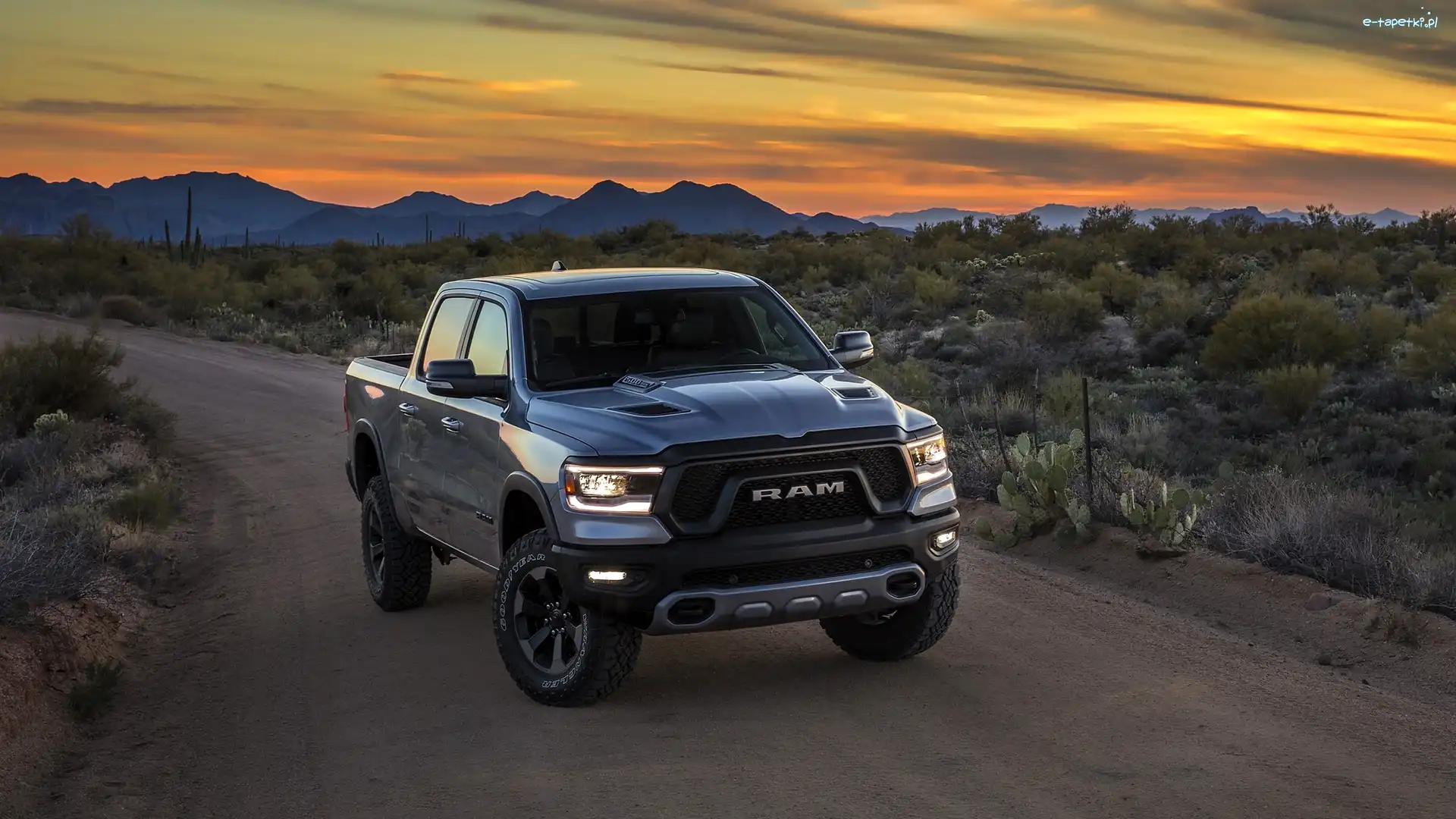 Droga, Rebel, Dodge Ram 1500