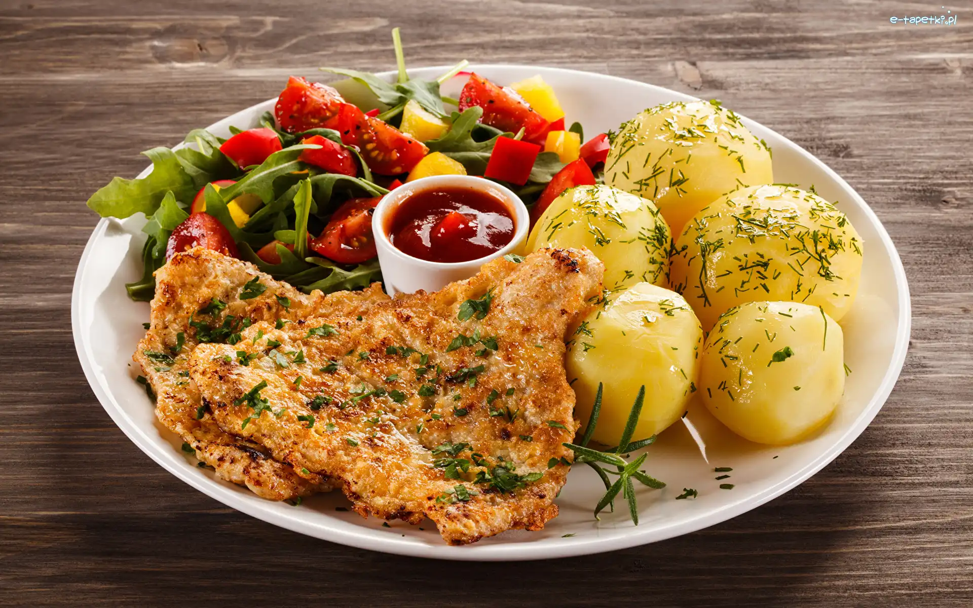 Talerz, Mięso pieczone, Sałatka, Deski, Ziemniaki, Obiad