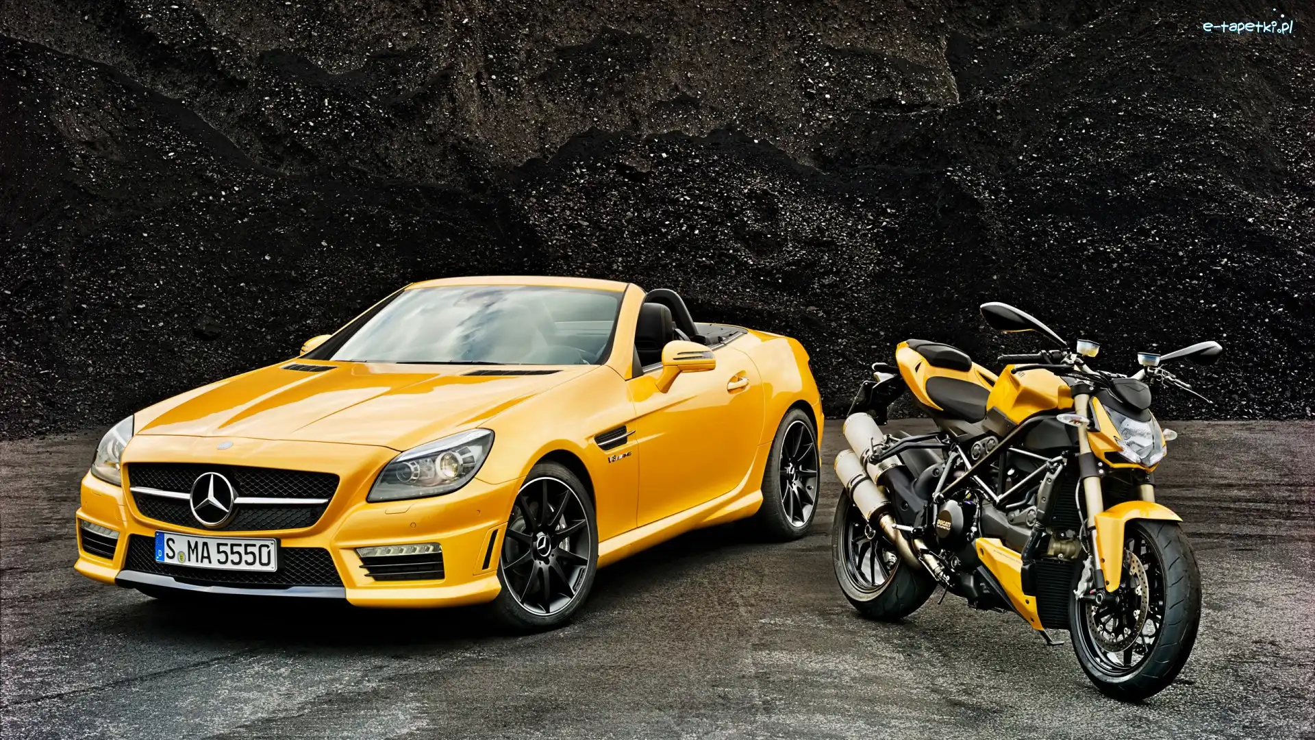 Motocykl Ducati Streetfighter 848, Mercedes-Benz AMG R172 Wersja SLK 55, Żółty