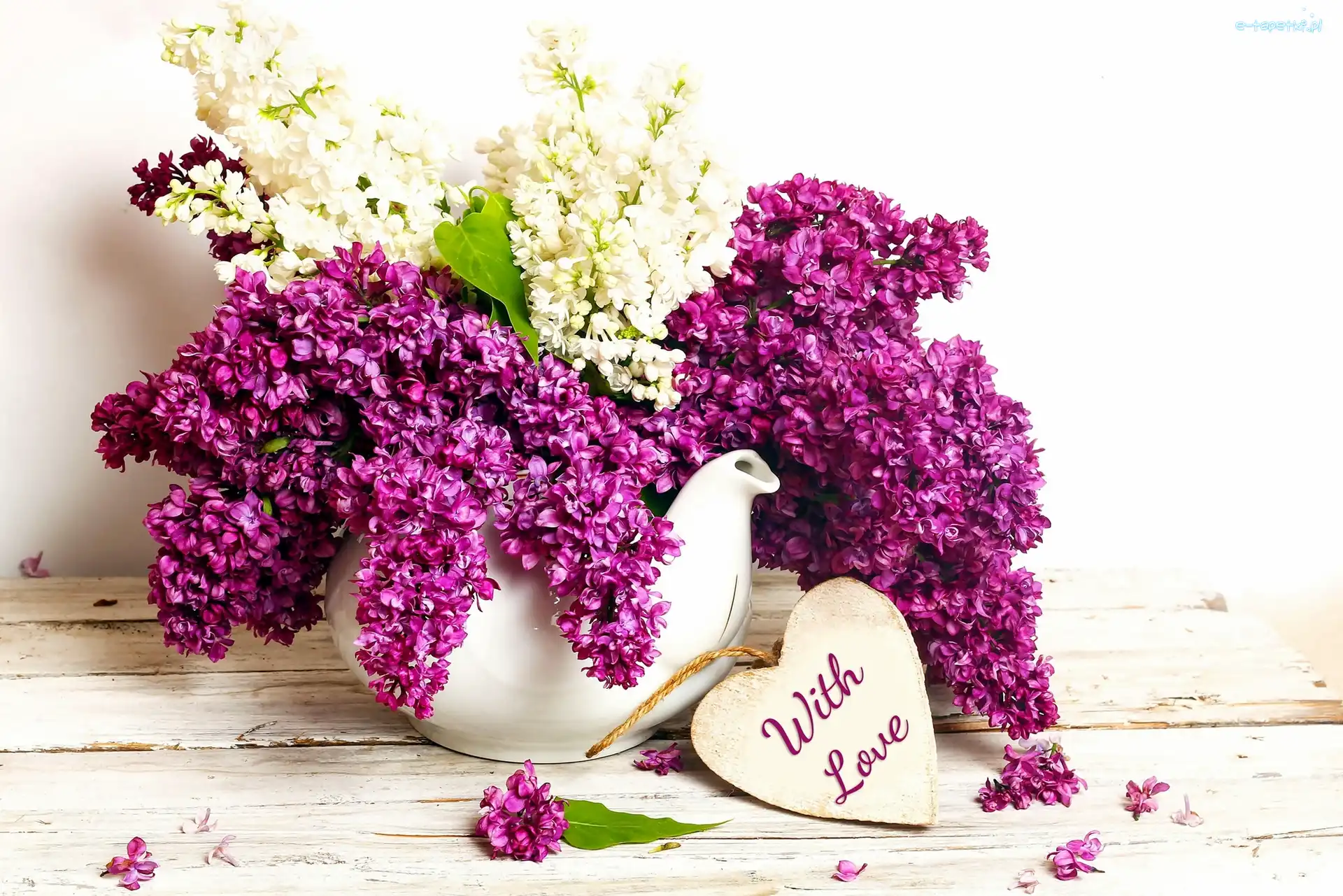 Napis, Imbryk, Serce, With Love, Bez, Bukiet