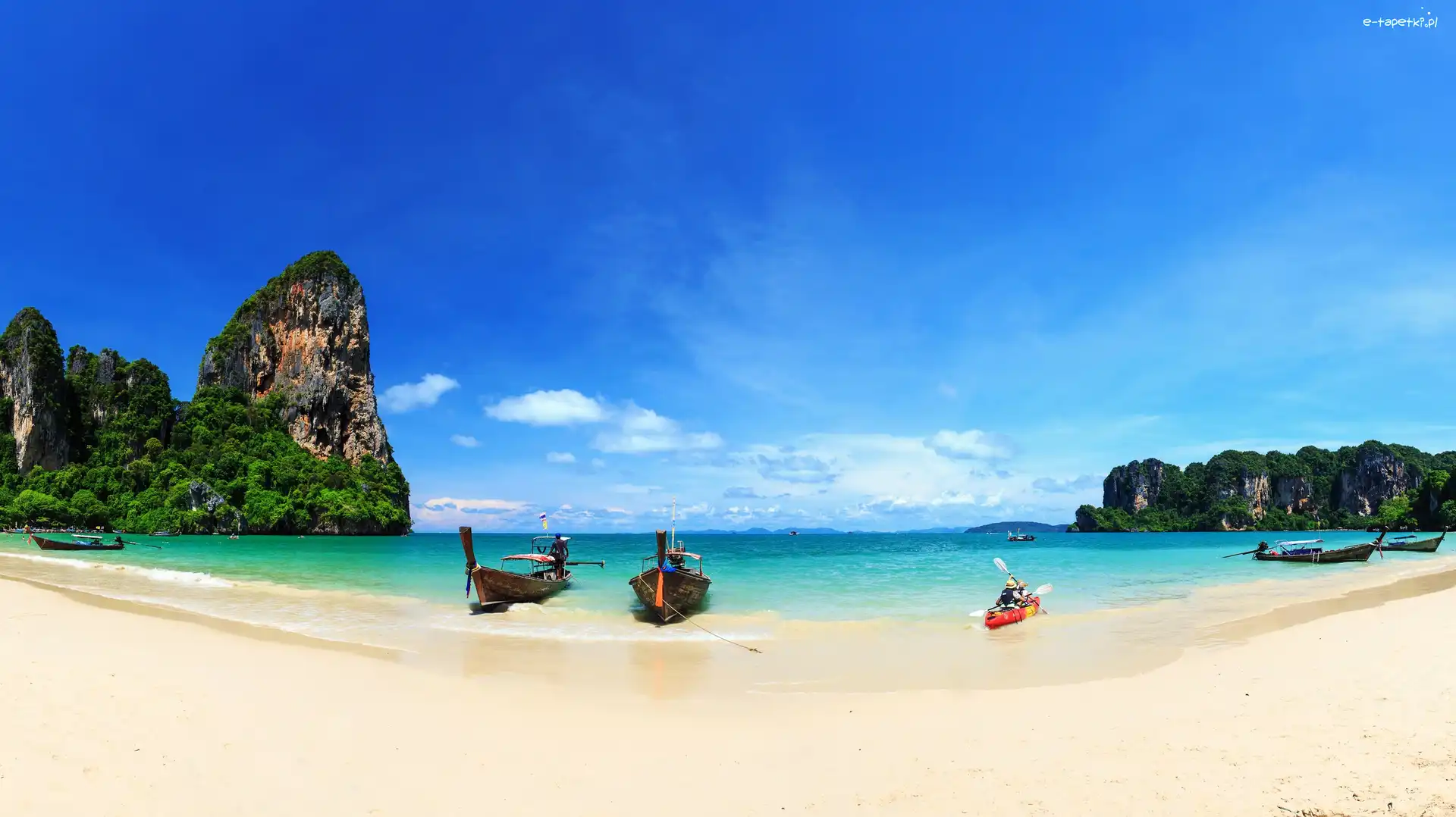 Drzewa, Tajlandia, Skały, Plaża Railay Beach, Morze Andamańskie, Chmury, Kajak, Prowincja Krabi, Łódki