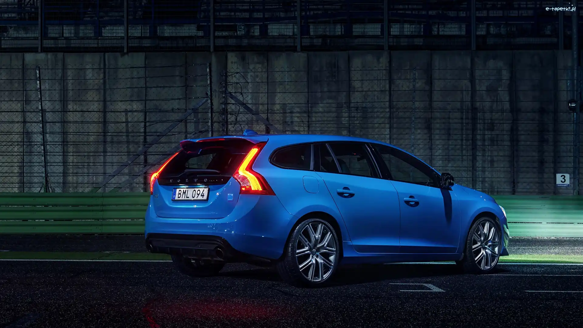 Volvo V60, Niebieskie