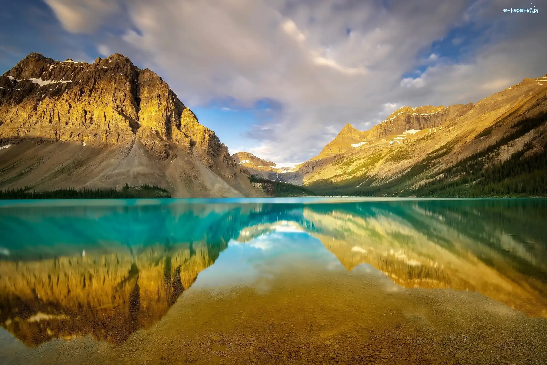 Chmury, Jezioro Bow Lake, Góry Canadian Rockies, Odbicie, Park Narodowy Banff, Kanada