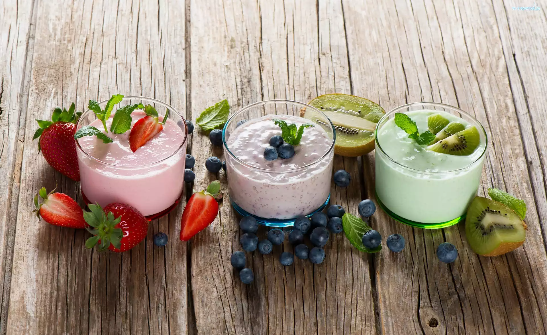 Koktajle, Kiwi, Truskawki, Szklanki, Borówki