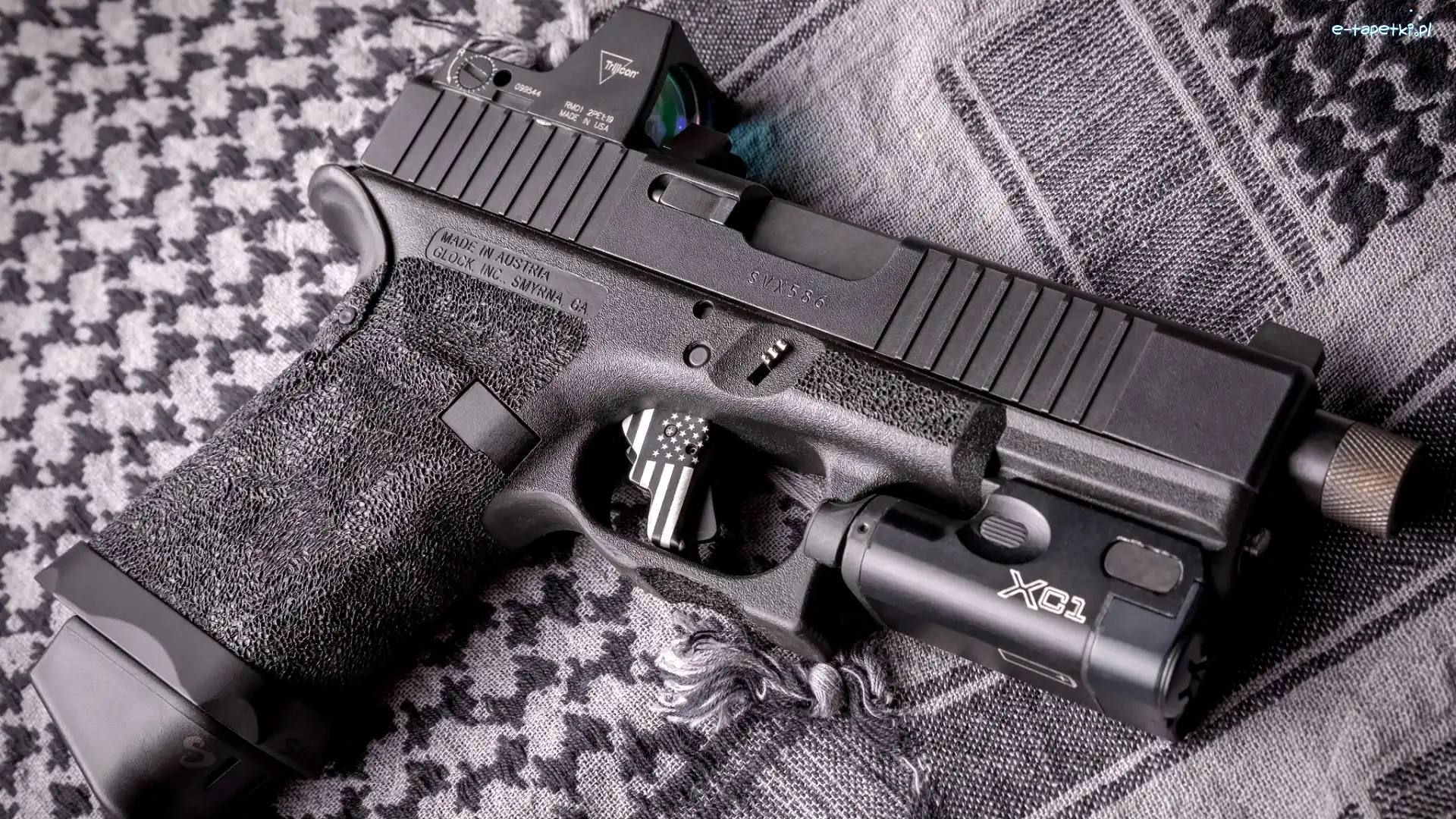 XC1, Glock, Pistolet