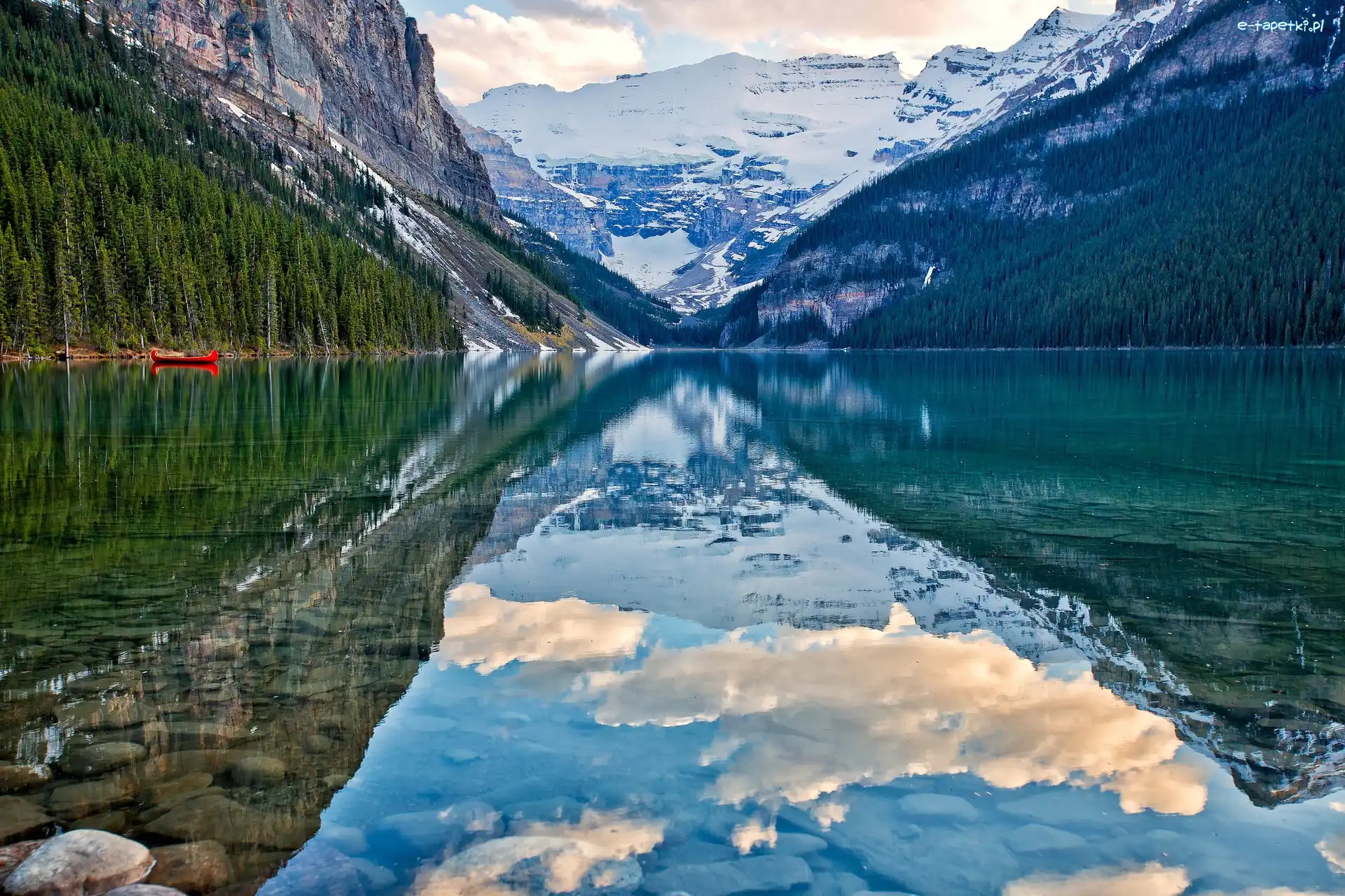 Kajak, Kanada, Góry, Park Narodowy Banff, Jezioro Lake Louise, Chmury, Odbicie