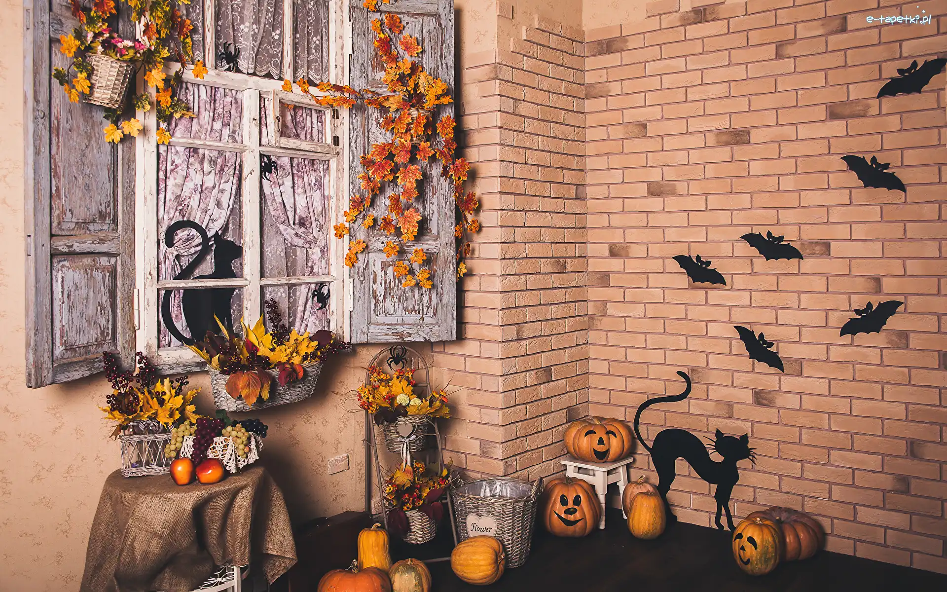 Kwiaty, Ozdoby, Dynie, Dom, Halloween, Nietoperze, Liście, Koszyki, Koty czarne