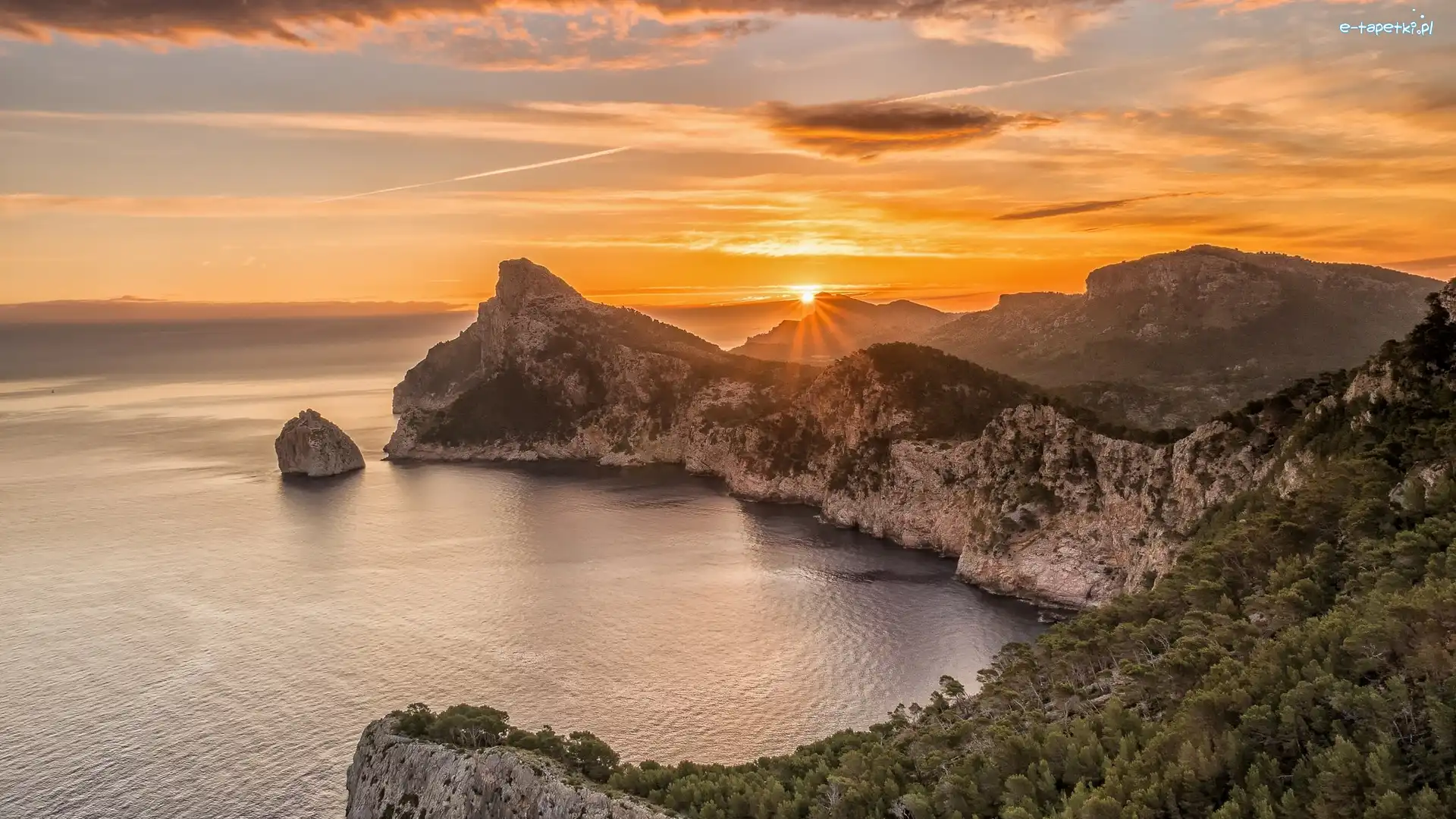 Hiszpania, Góry Serra de Tramuntana, Morze, Wybrzeże, Przylądek Formentor, Wyspa Majorka, Zachód słońca