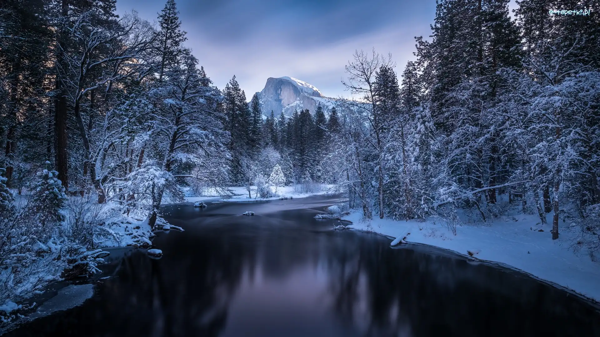 Góry, Zima, Stany Zjednoczone, Stan Kalifornia, Rzeka Merced River, Las, Drzewa, Park Narodowy Yosemite