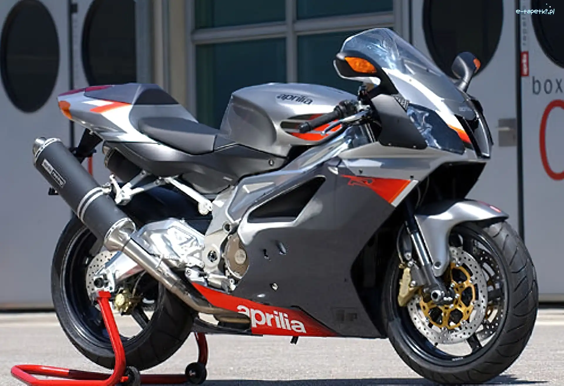 Aprilia RSV 1000 R FACTORY, Stojak, Motocykl, Tłumik, Box
