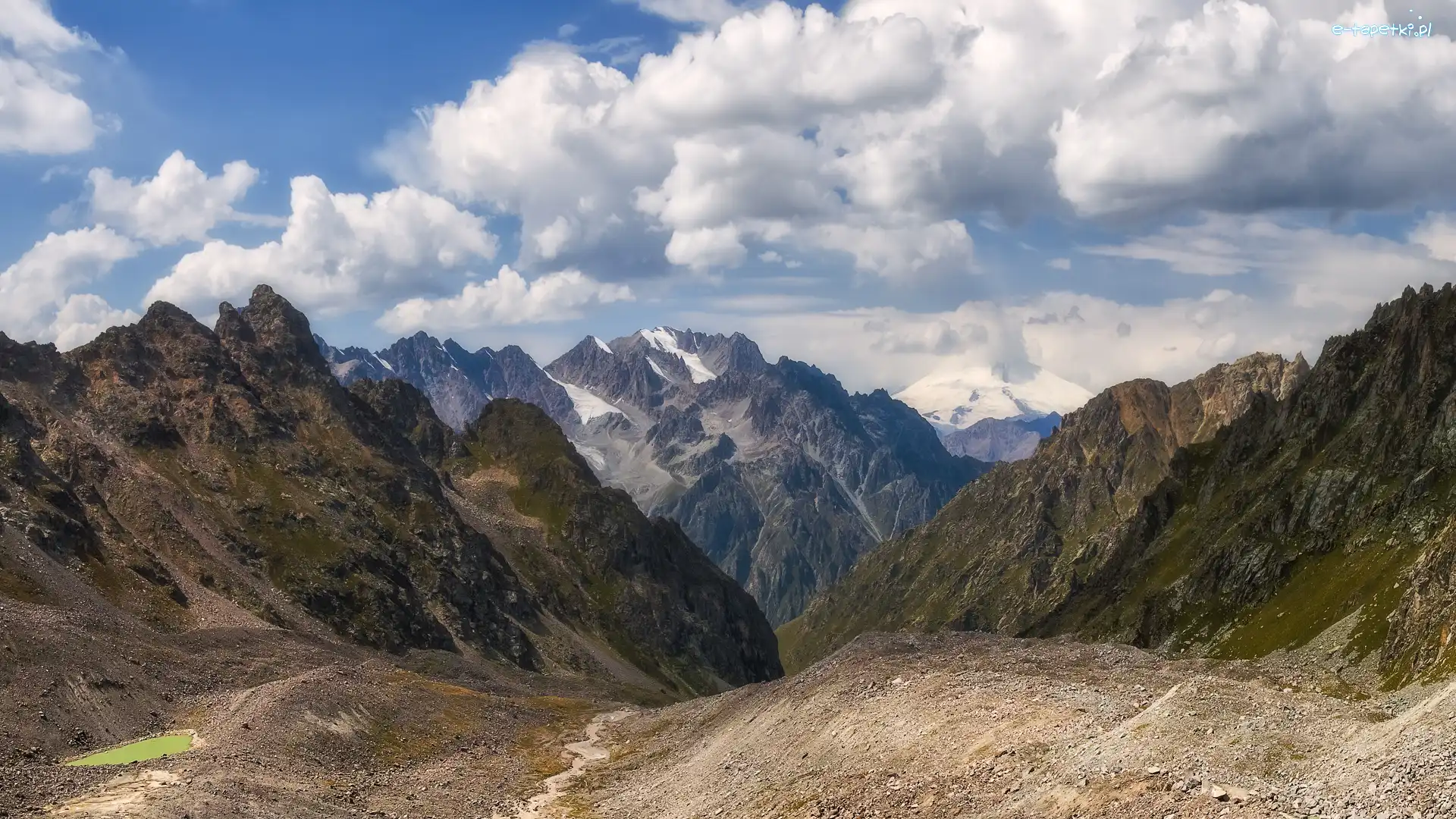Góra Kullumkol, Kaukaz, Rosja, Kabardo-Bałkaria, Szczyty, Góra Elbrus, Chmury, Góry