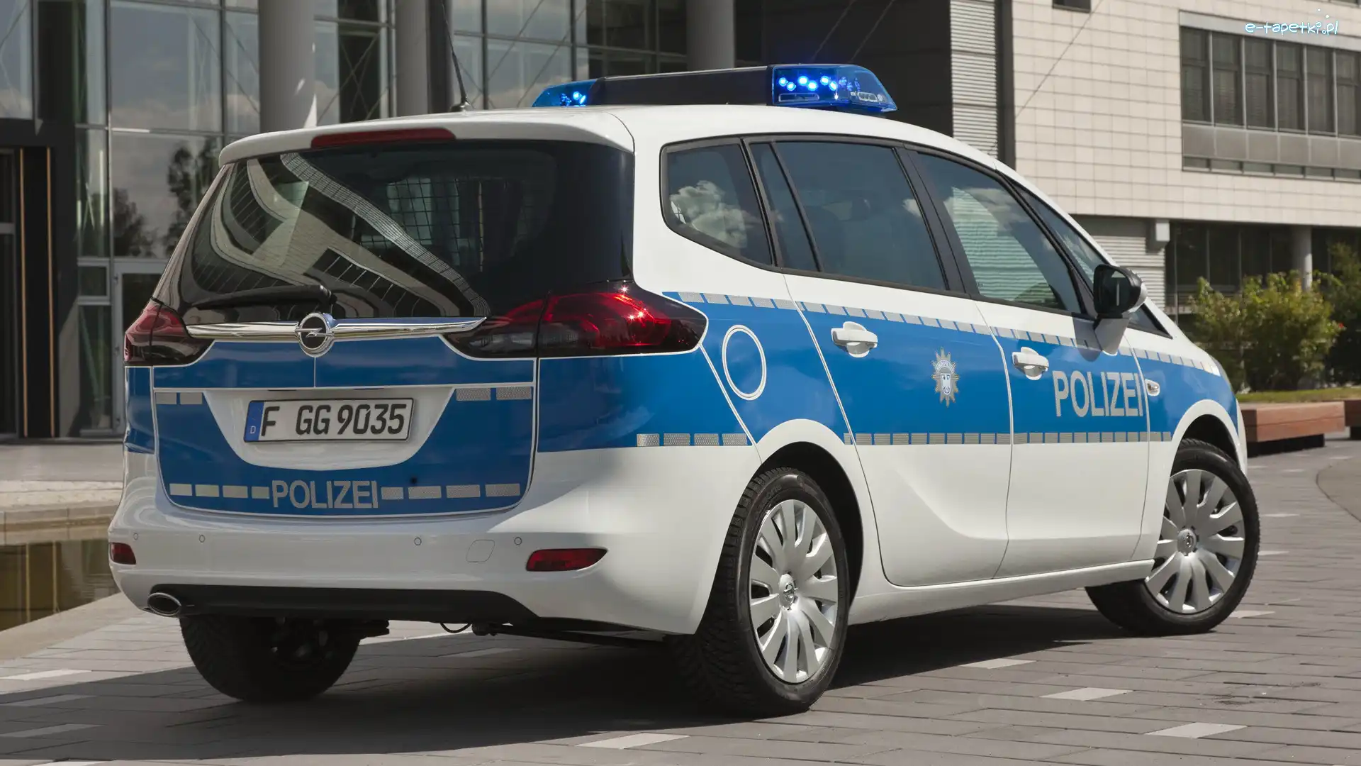 Policyjny, Opel Zafira