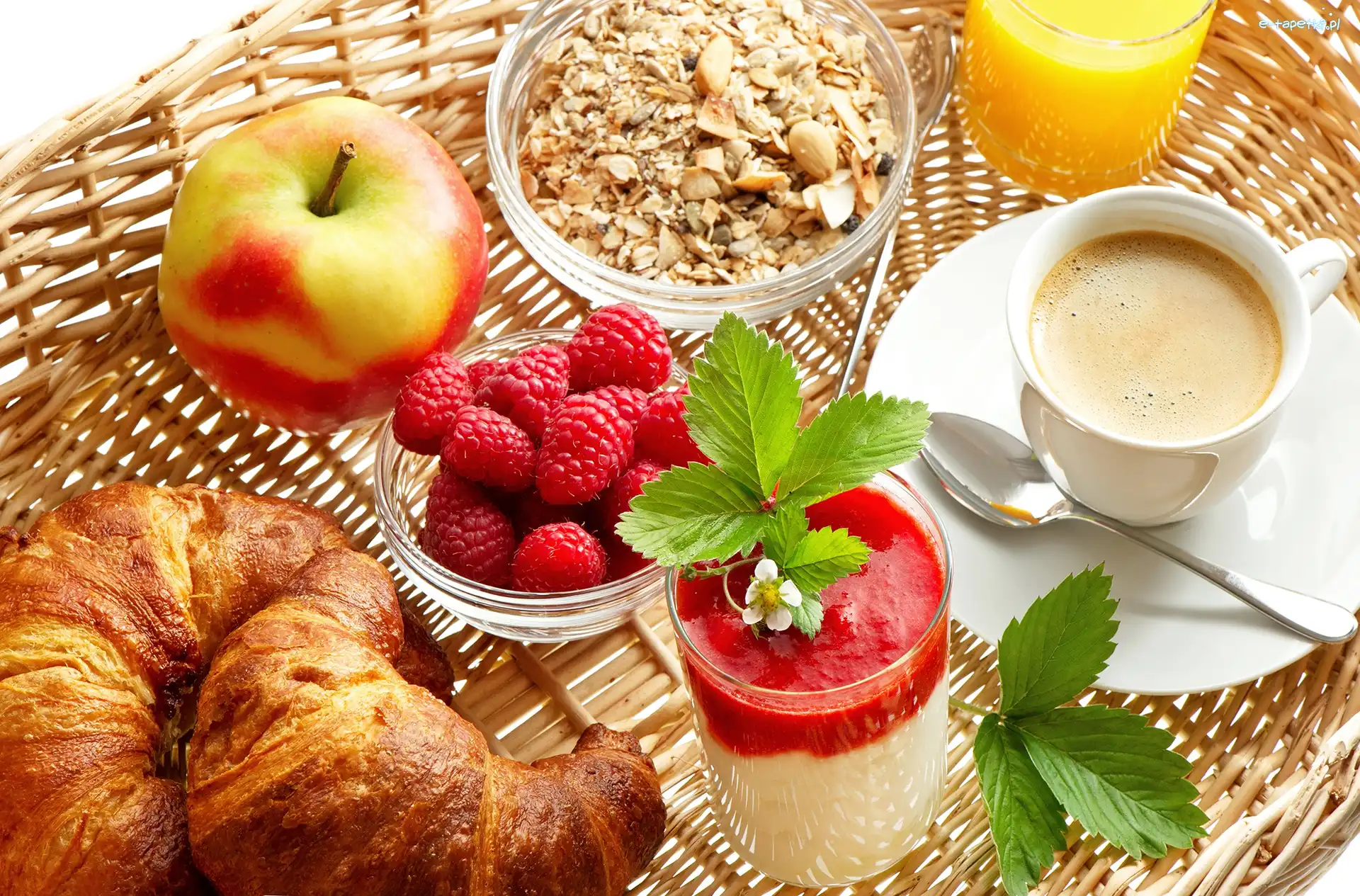 Musli, Maliny, Rogaliki, Kawa, Śniadanie, Sok, Jabłko