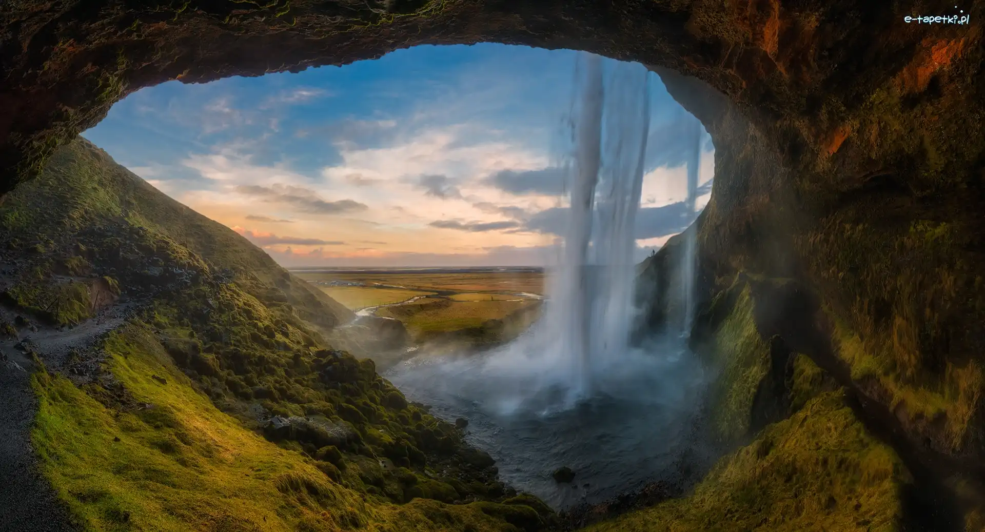 Islandia, Jaskinia, Wodospad Seljalandsfoss, Chmury, Rzeka Seljalandsa