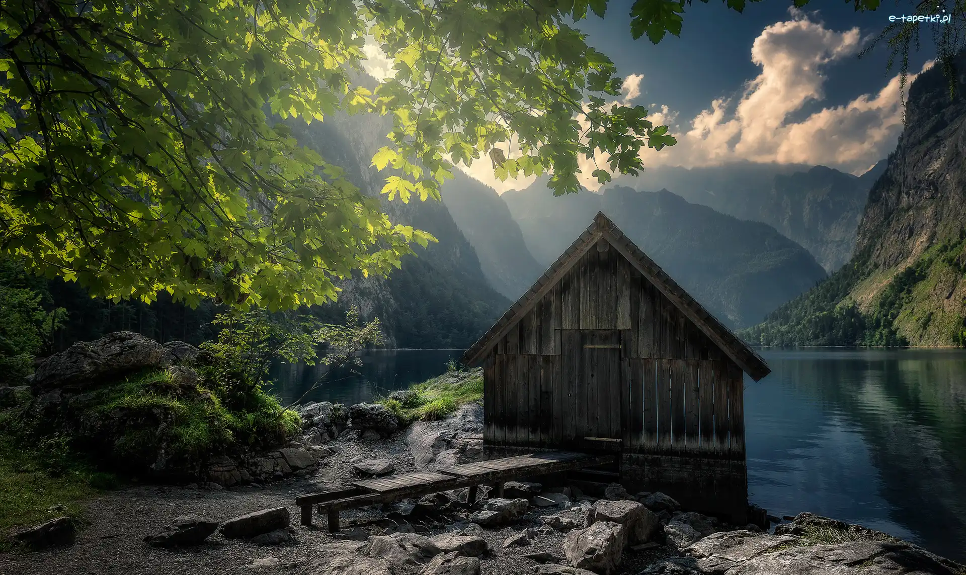 Park Narodowy Berchtesgaden, Drewniana, Niemcy, Drzewa, Pomost, Drzewo, Jezioro Konigssee, Góry, Chata, Bawaria