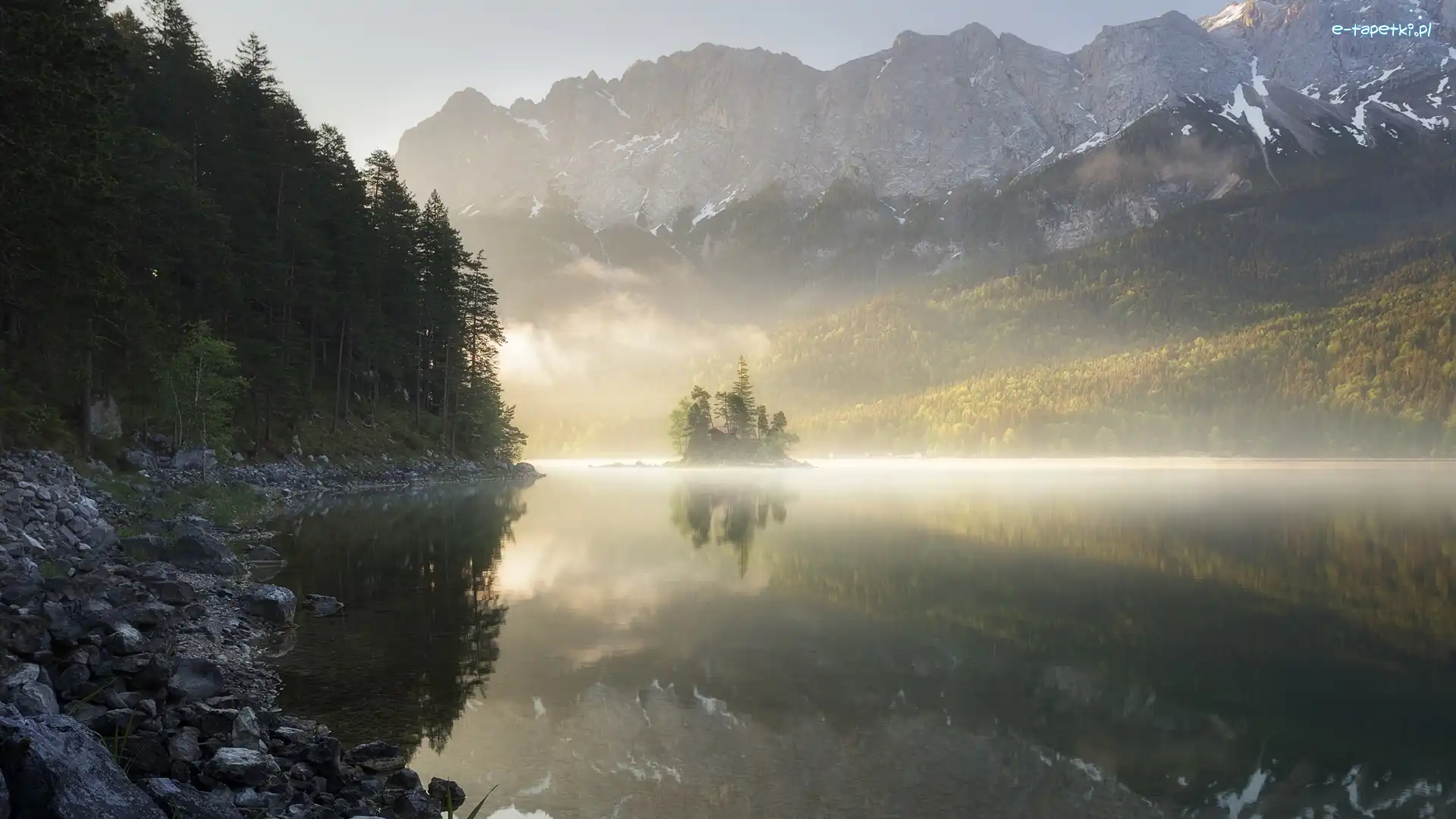 Mgła, Drzewa, Jezioro Eibsee, Alpy Bawarskie, Góry, Niemcy, Bawaria, Las, Odbicie