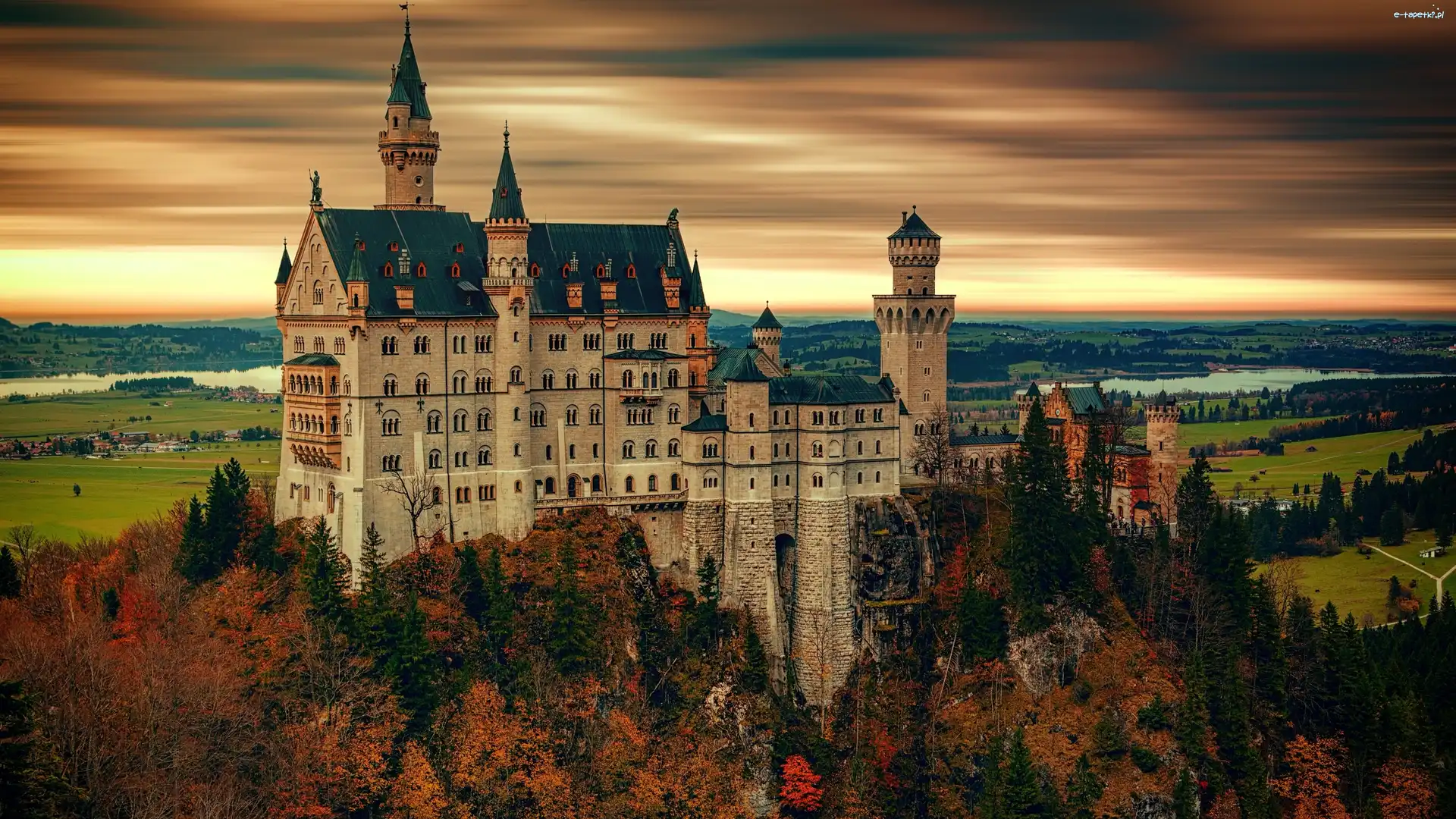 Las, Bawaria, Wzgórze, Zachód słońca, Zamek Neuschwanstein, Drzewa, Jesień, Niemcy
