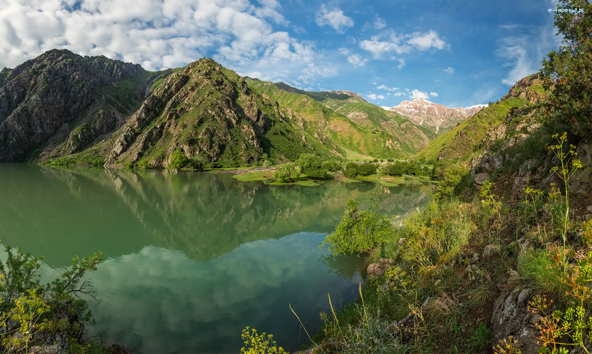 Czatkalski Rezerwat Biosfery, Roślinność, Chmury, Uzbekistan, Jezioro Urunghach, Góry