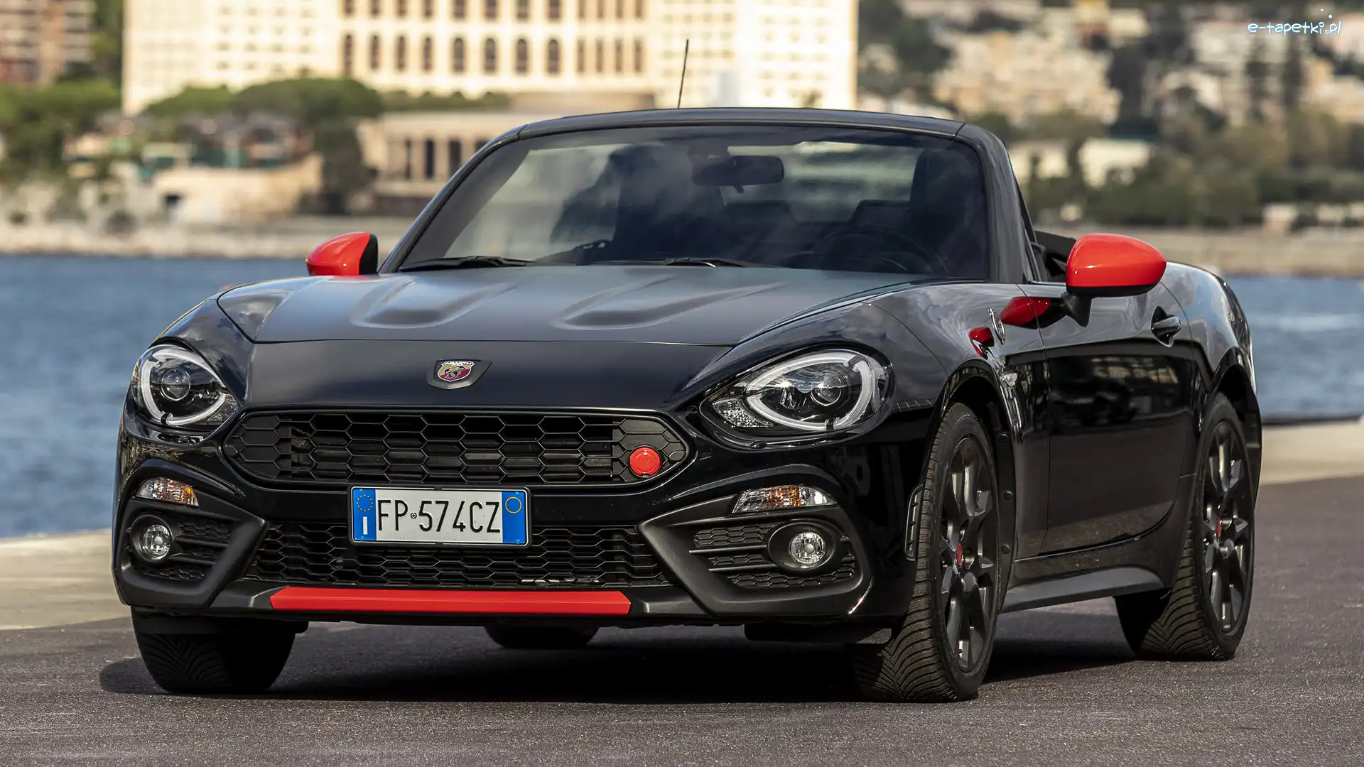 Abarth 124 Spider, Czarny