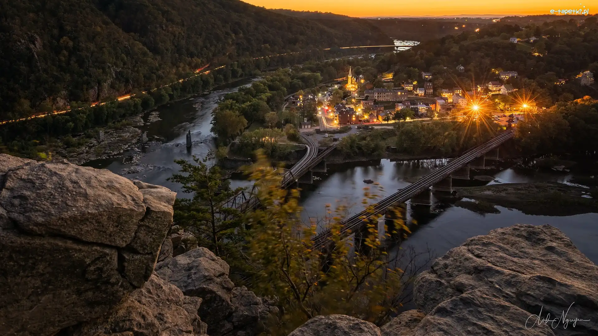 Hrabstwo Jefferson, Domy, Stany Zjednoczone, Kamienie, Rzeka Shenandoah, Mosty, Drzewa, Harpers Ferry, Światła, Stan Wirginia Zachodnia